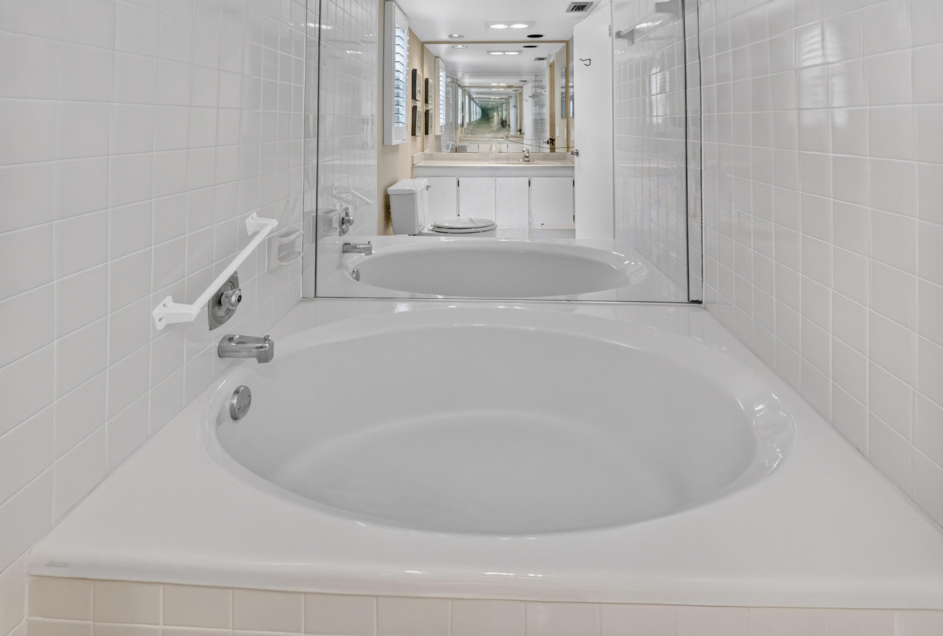 6800 Willow Wood #905, Boca Raton FL 33434
