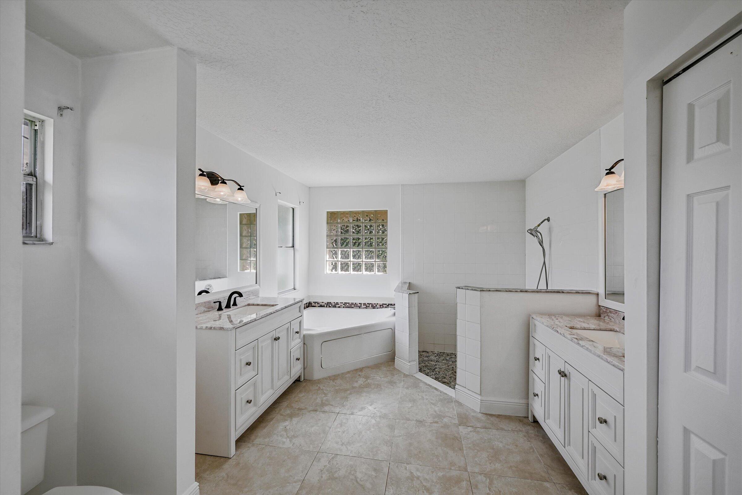 8671 155th, Palm Beach Gardens FL 33418