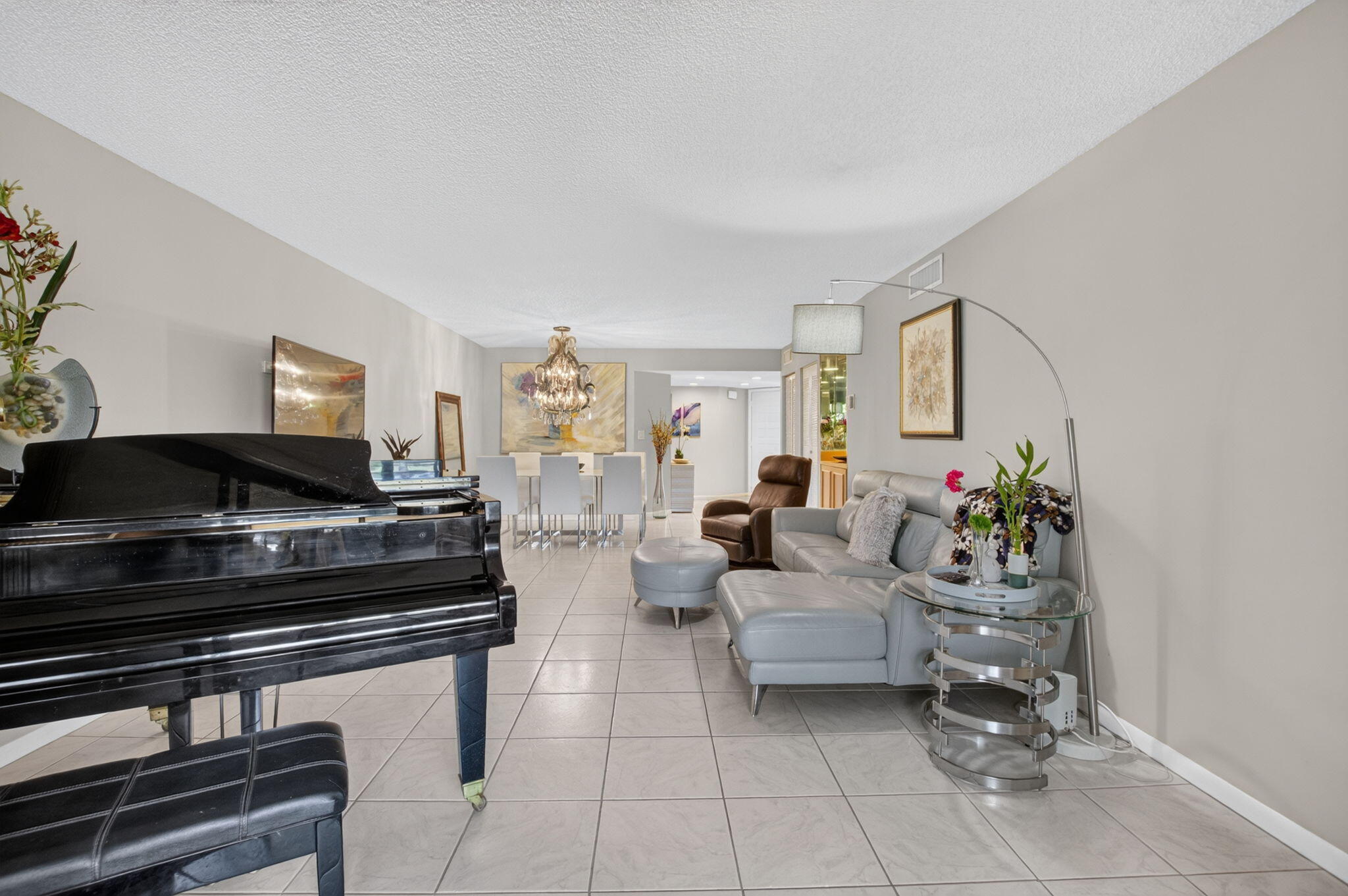 7473 Glendevon #402, Delray Beach FL 33446