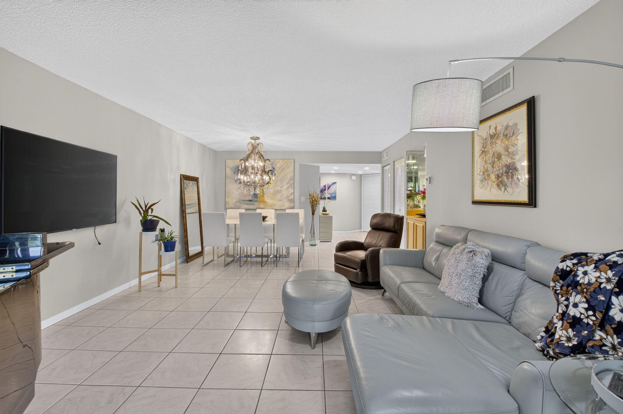 7473 Glendevon #402, Delray Beach FL 33446