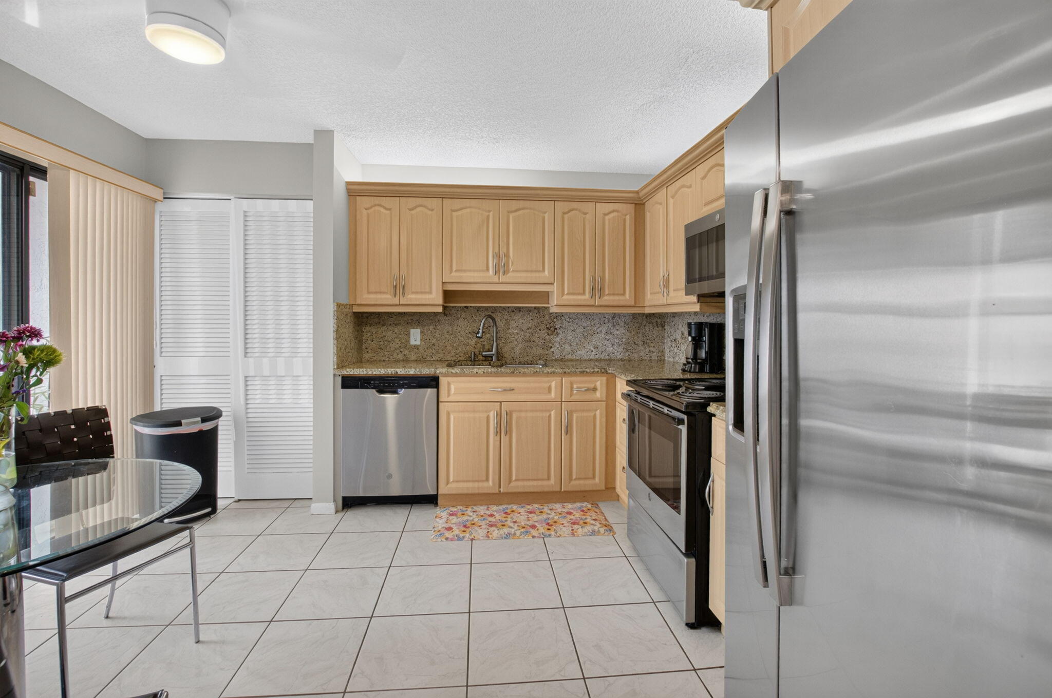 7473 Glendevon #402, Delray Beach FL 33446