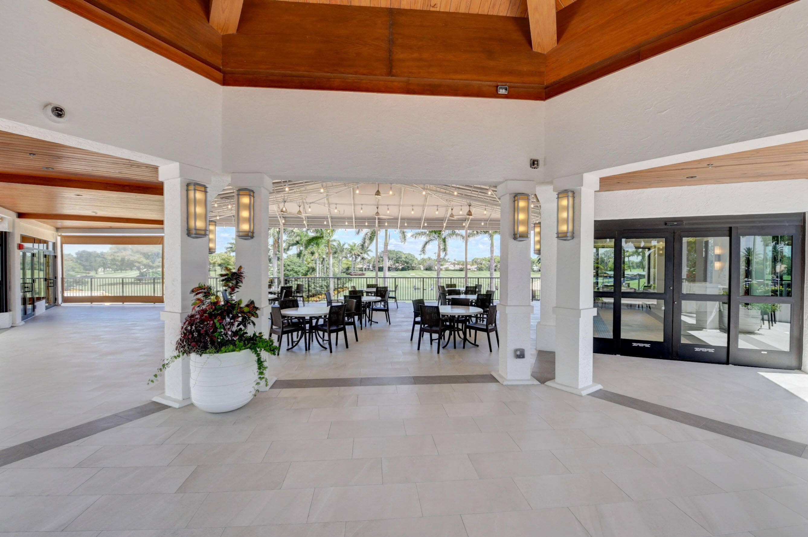 7473 Glendevon #402, Delray Beach FL 33446