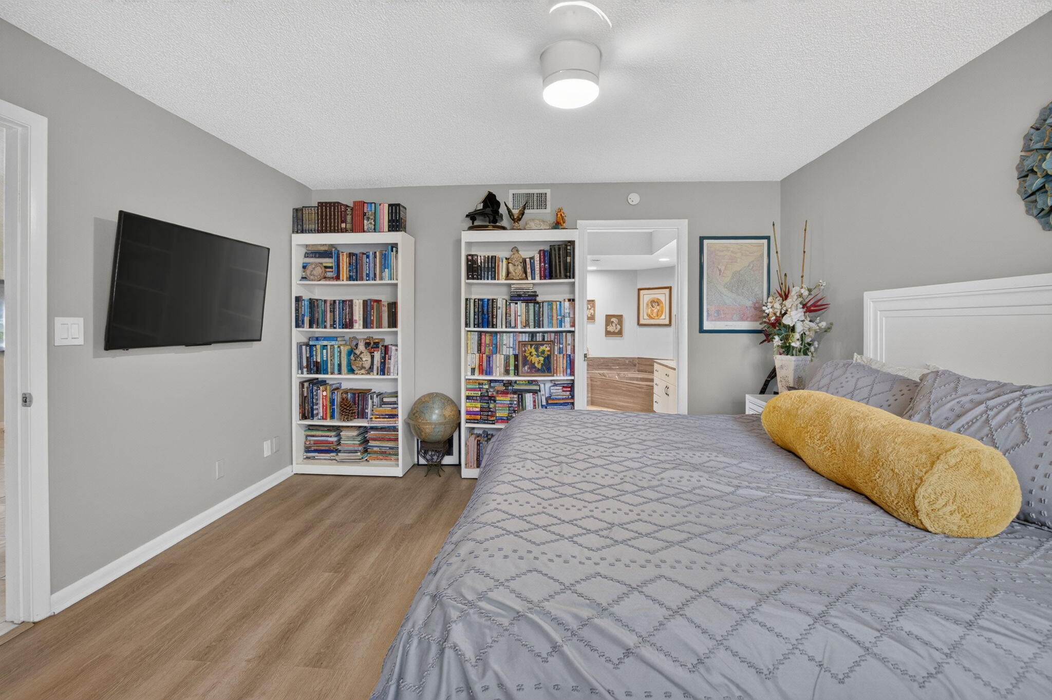 7473 Glendevon #402, Delray Beach FL 33446