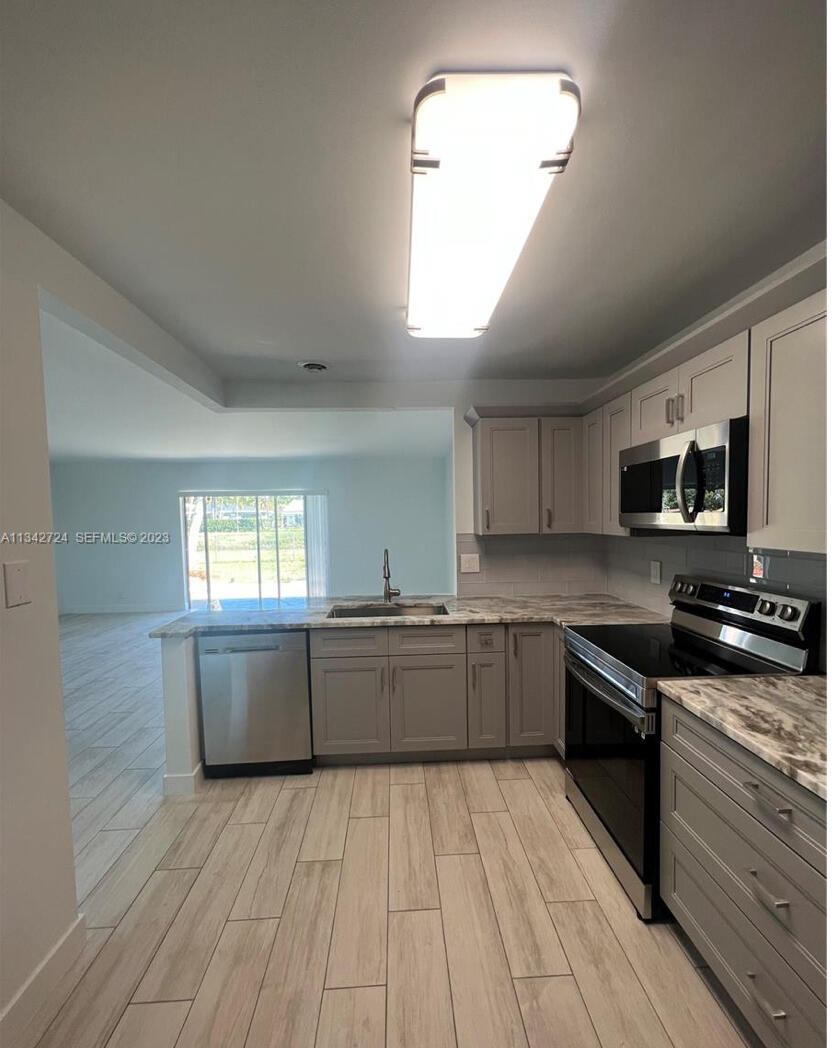 19420 Carolina, Boca Raton FL 33434