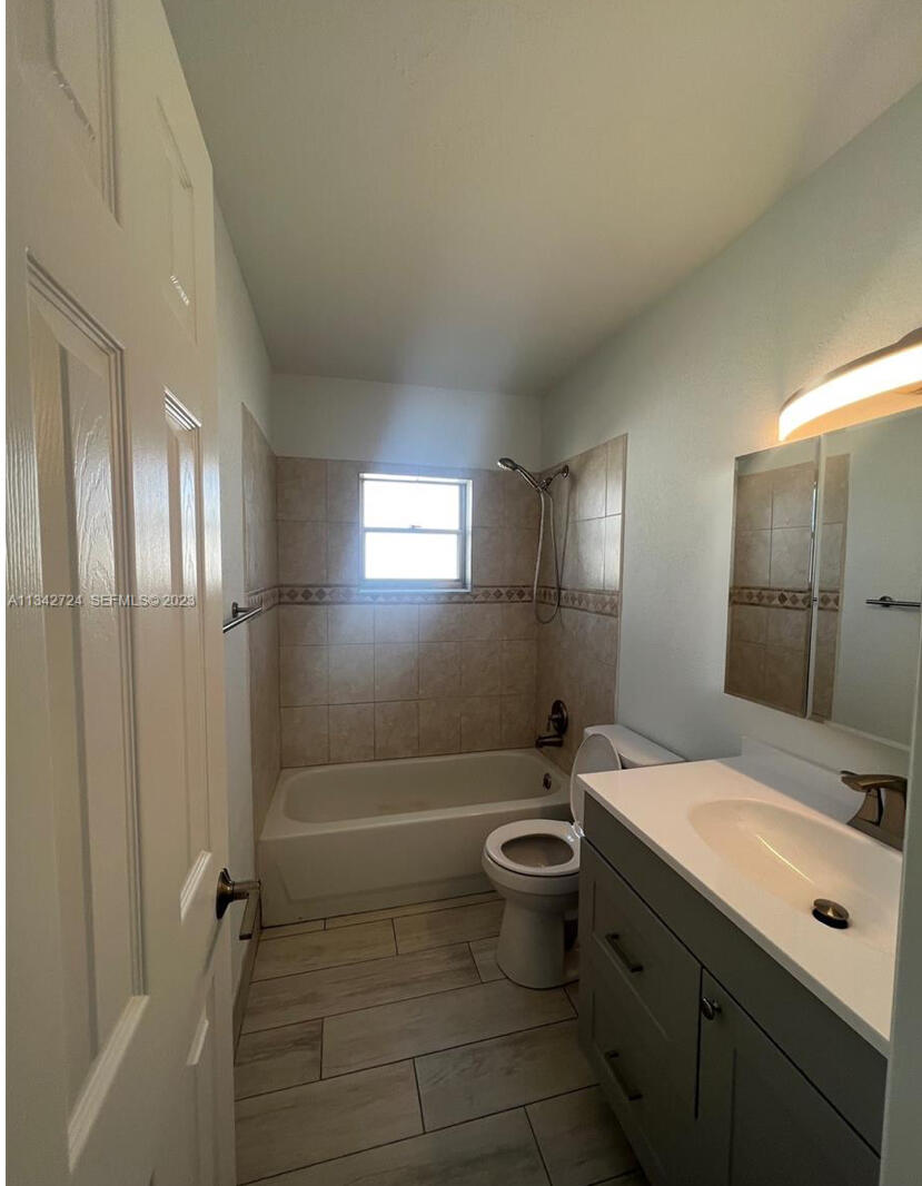 19420 Carolina, Boca Raton FL 33434