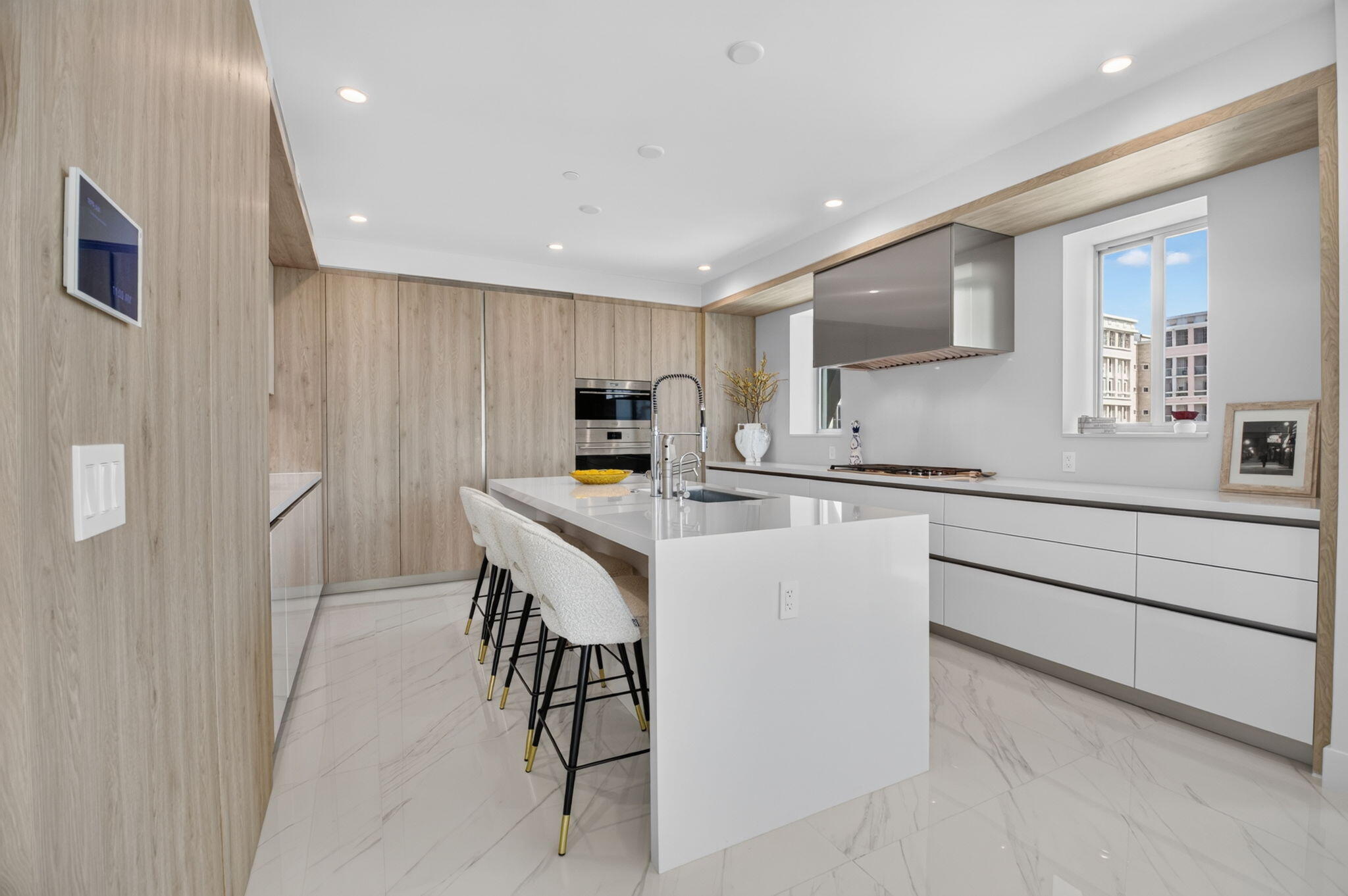 495 E Royal Palm #601, Boca Raton FL 33432