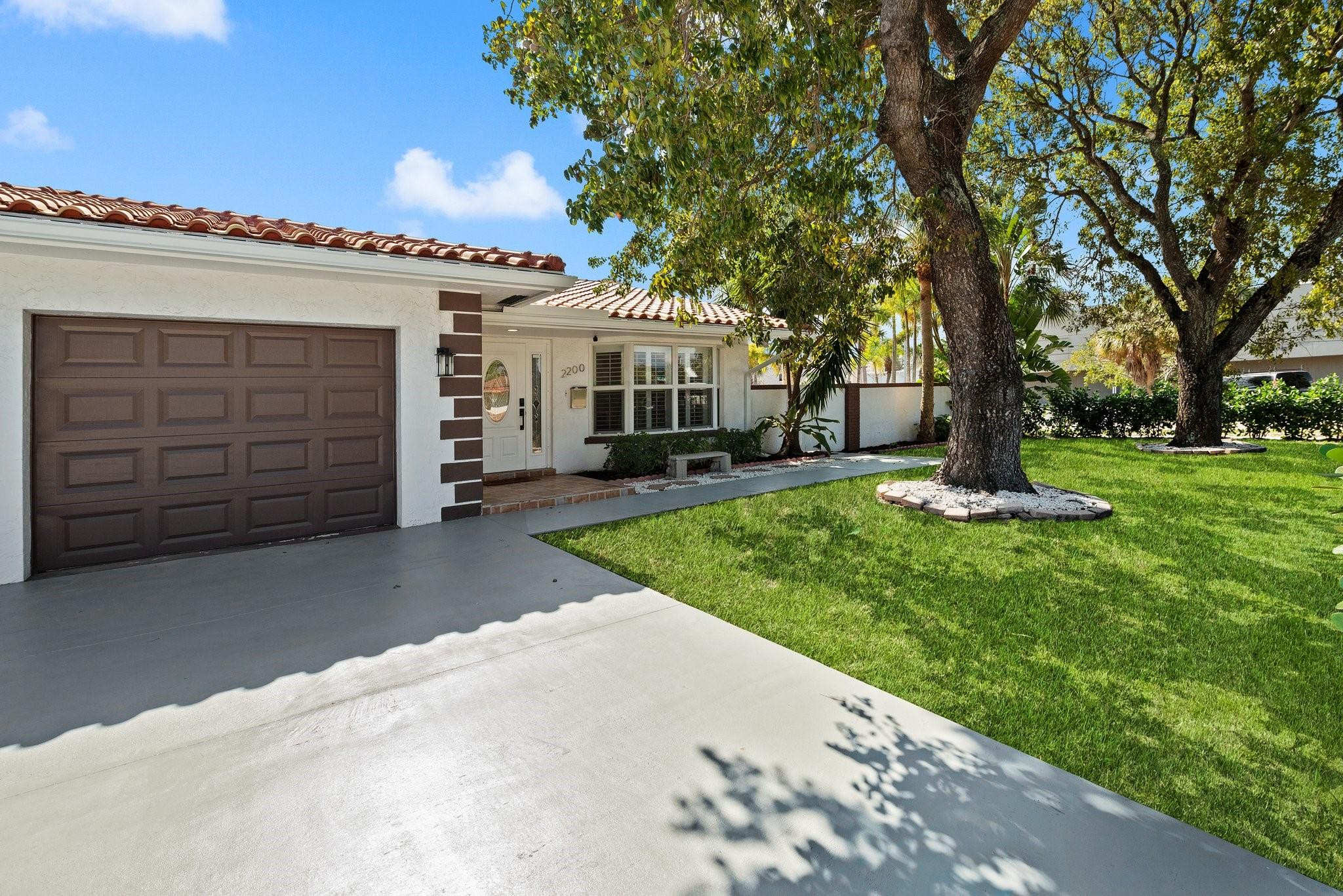 2200 NE 36th, Fort Lauderdale FL 33308