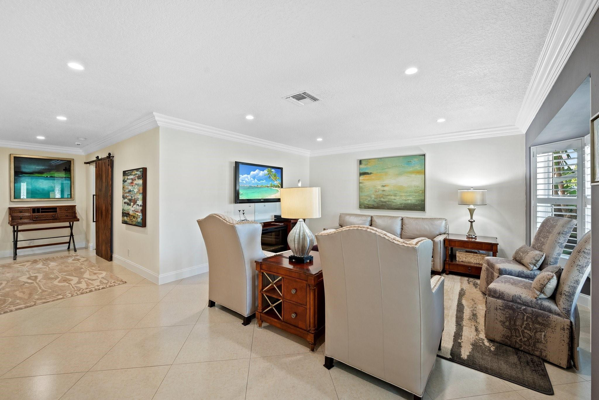 2200 NE 36th, Fort Lauderdale FL 33308