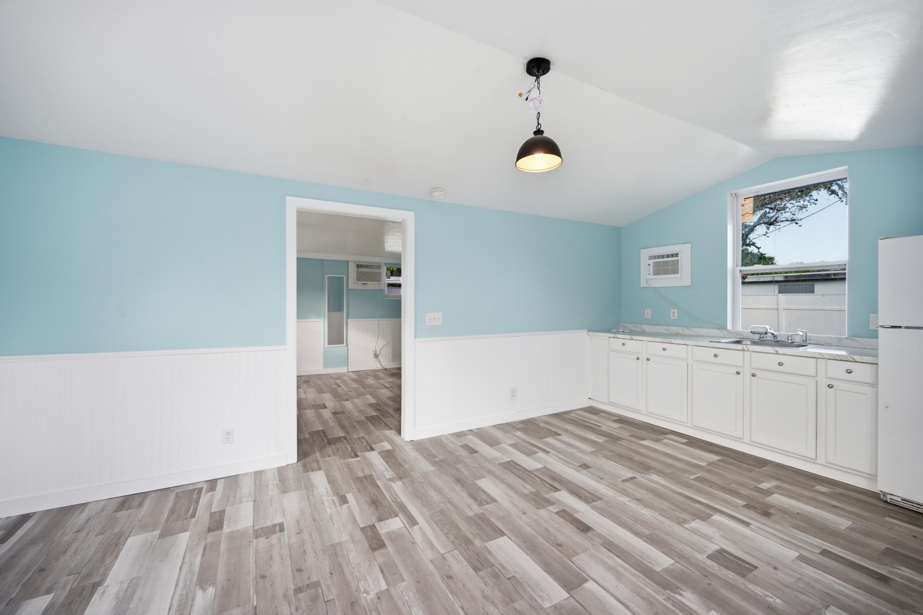 434 Australian, Lake Park FL 33403