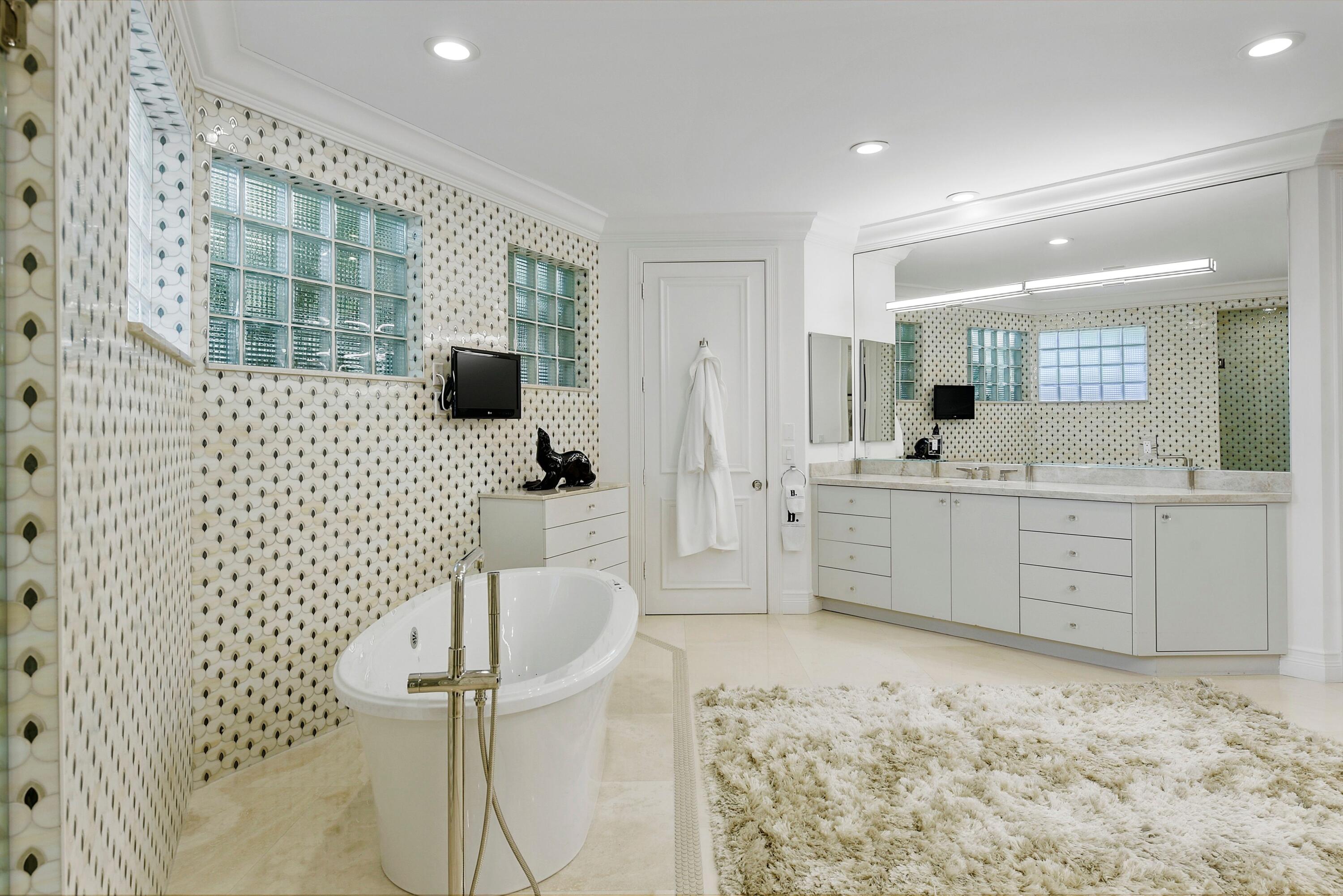 6949 Lake Estates, Boca Raton FL 33496