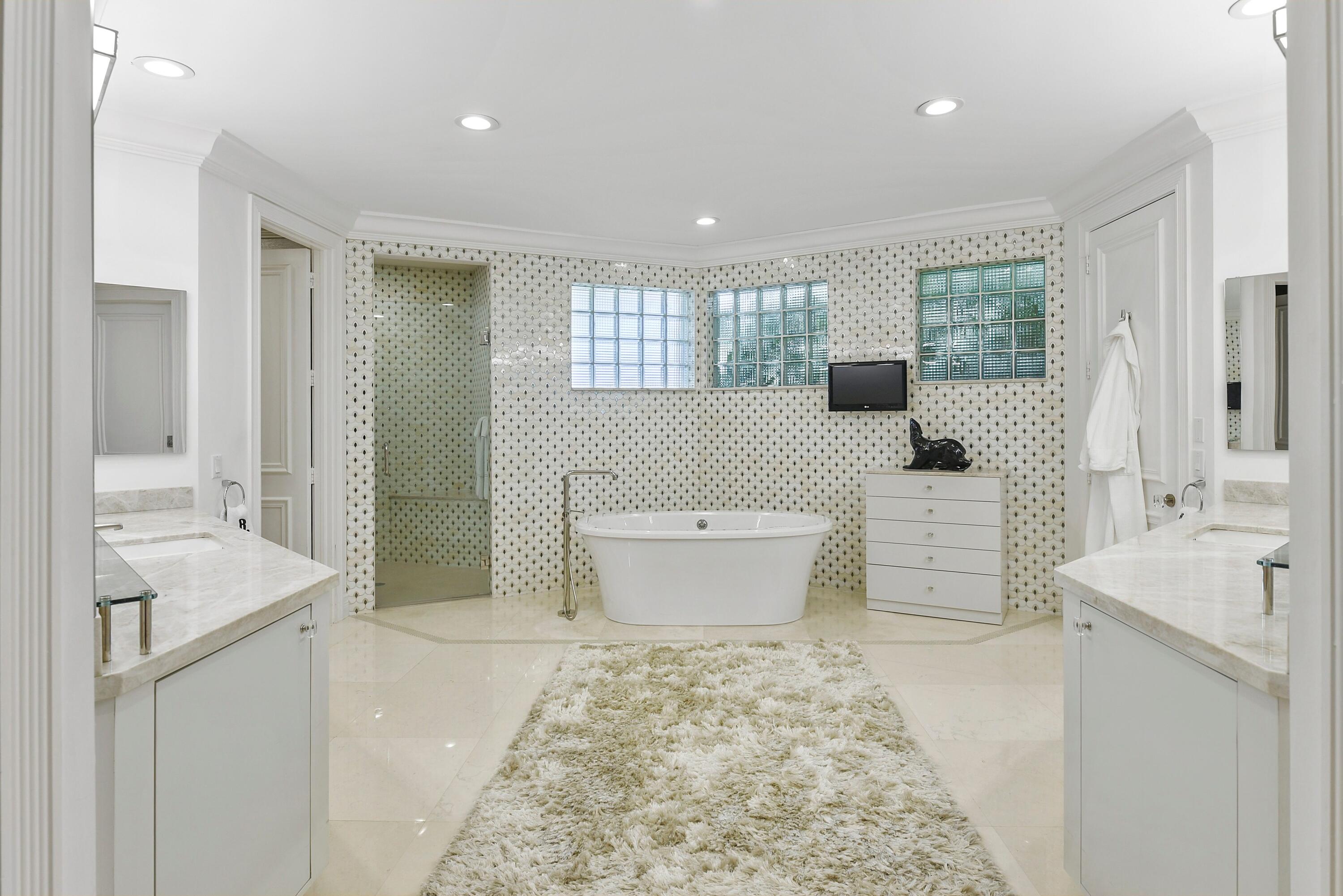 6949 Lake Estates, Boca Raton FL 33496