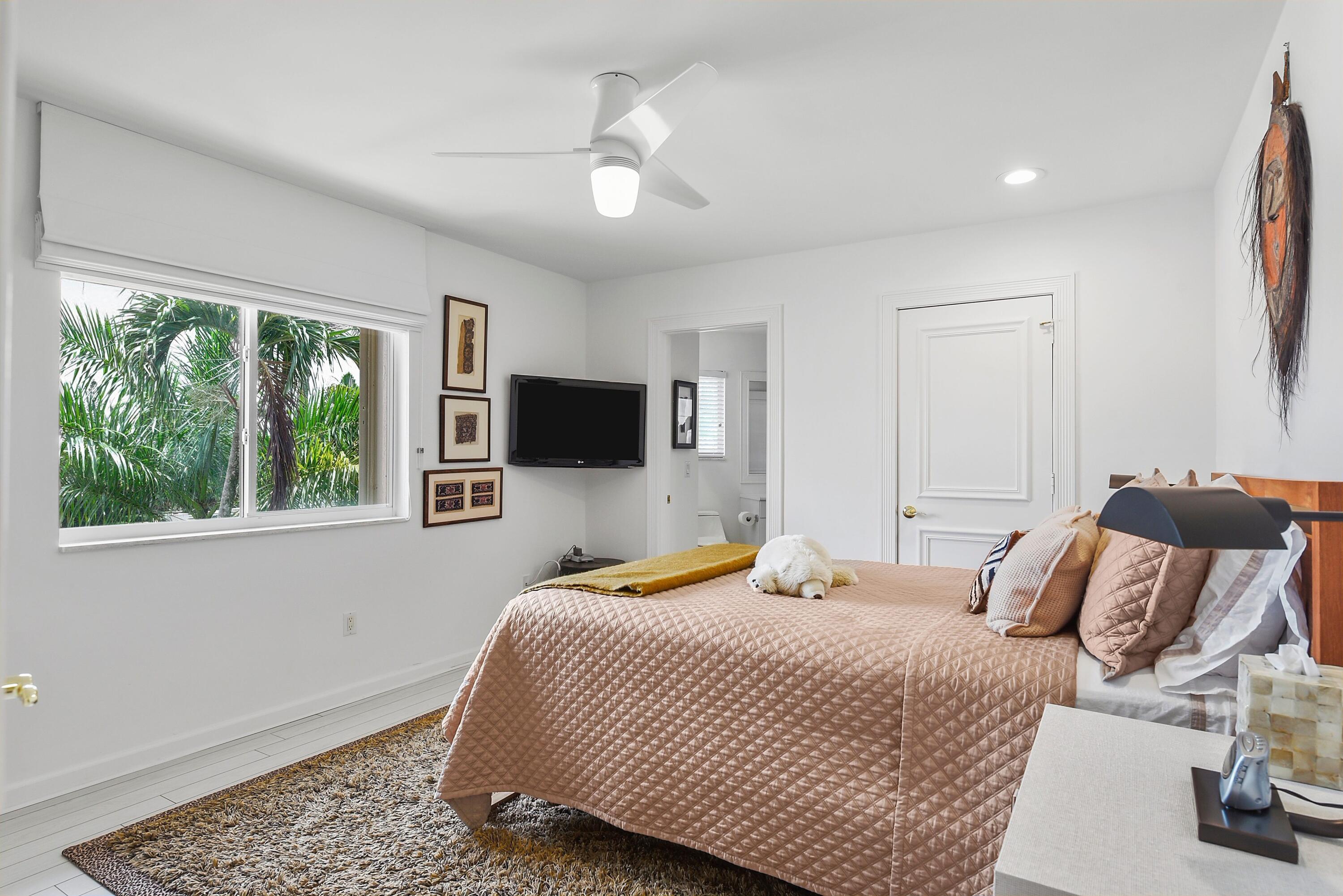 6949 Lake Estates, Boca Raton FL 33496