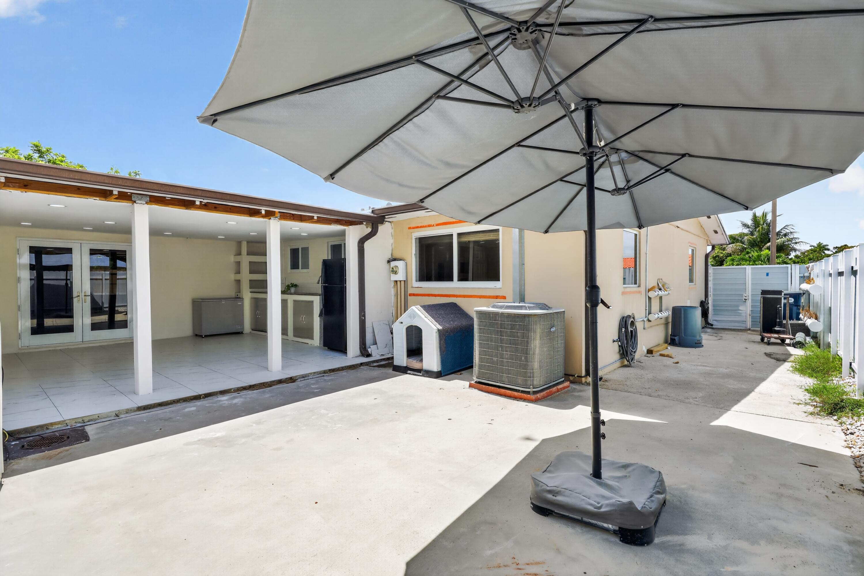 10363 SW 6th, Sweetwater FL 33174