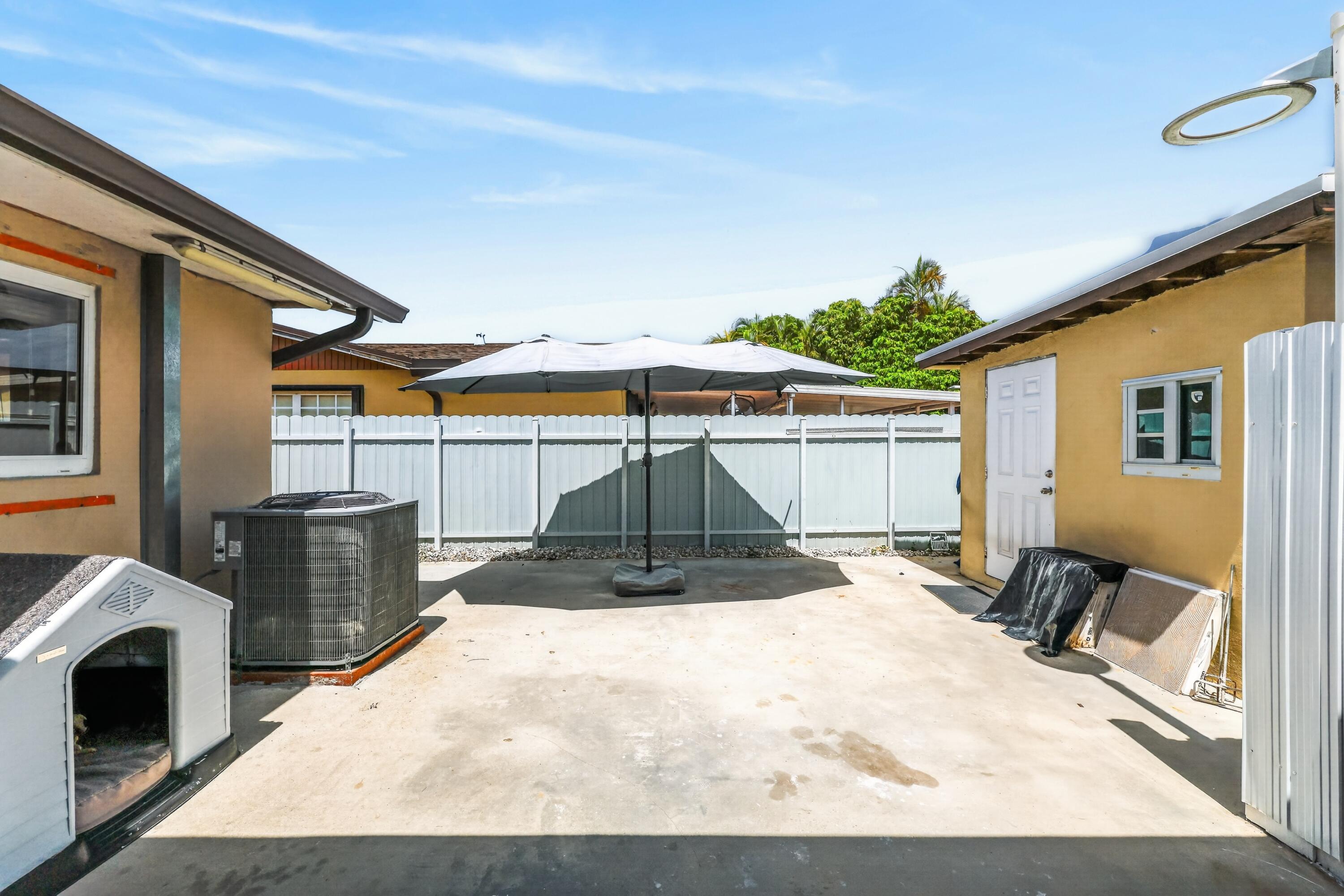 10363 SW 6th, Sweetwater FL 33174