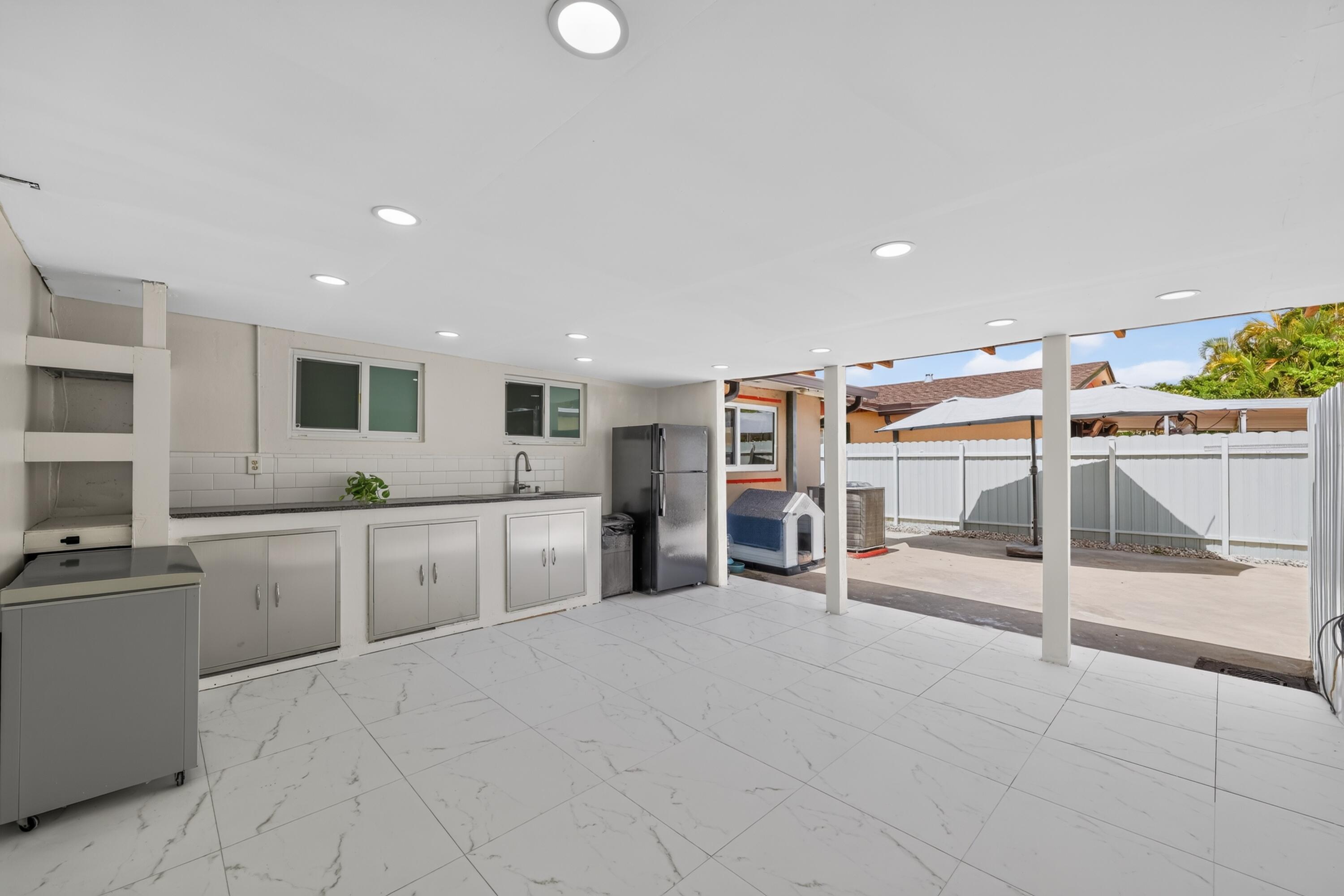 10363 SW 6th, Sweetwater FL 33174