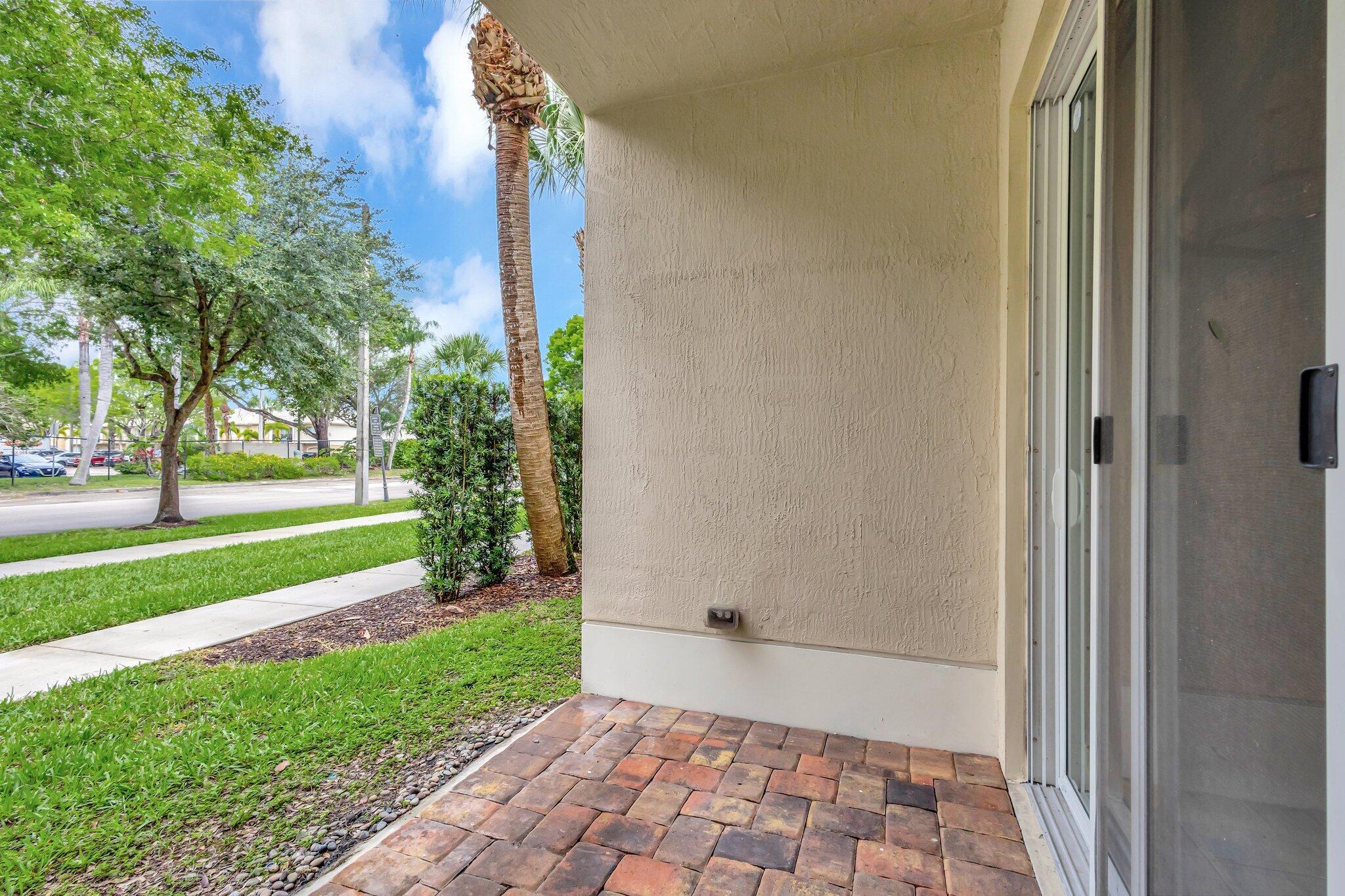 91 Palm, Royal Palm Beach FL 33411