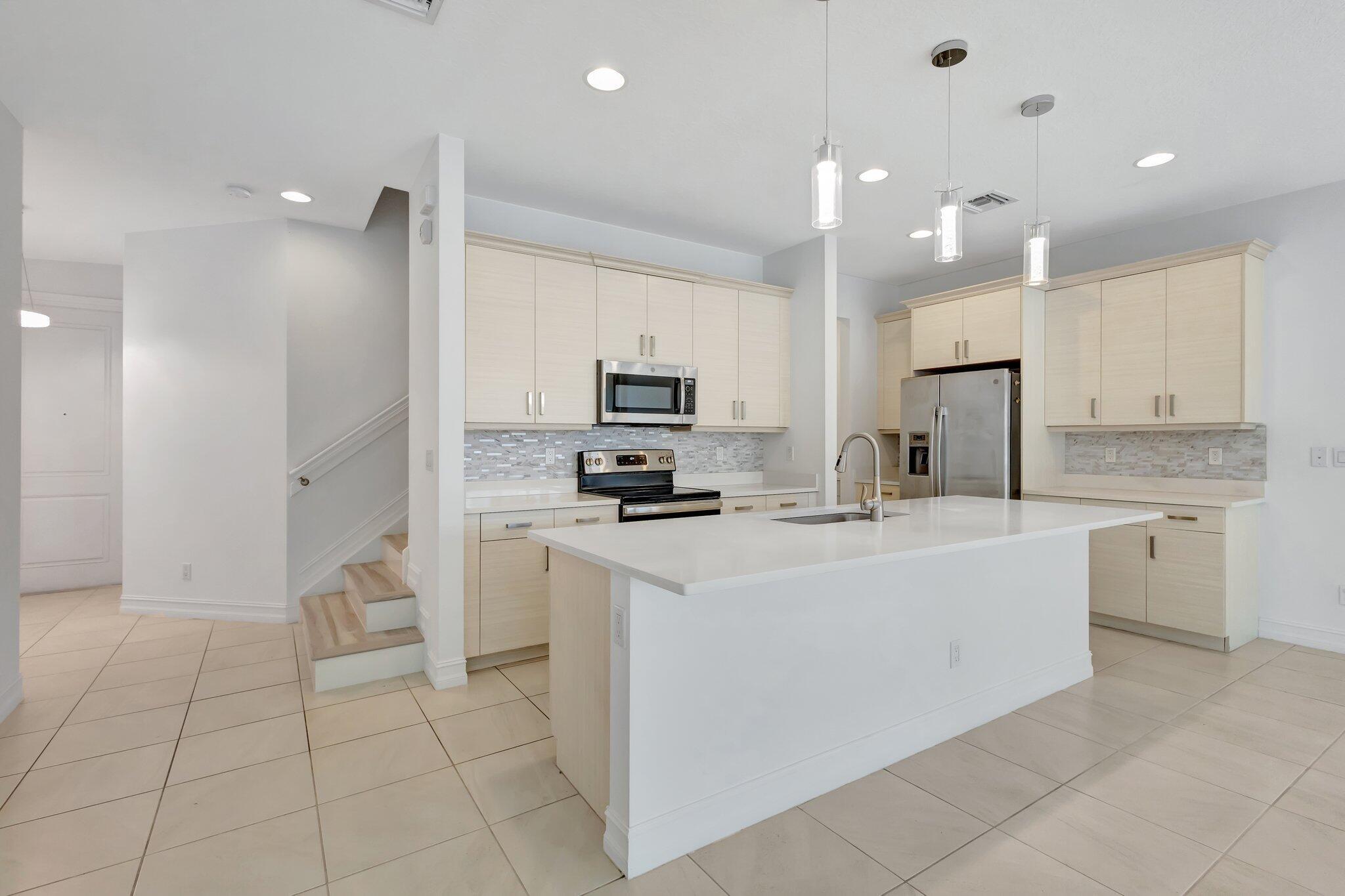 91 Palm, Royal Palm Beach FL 33411