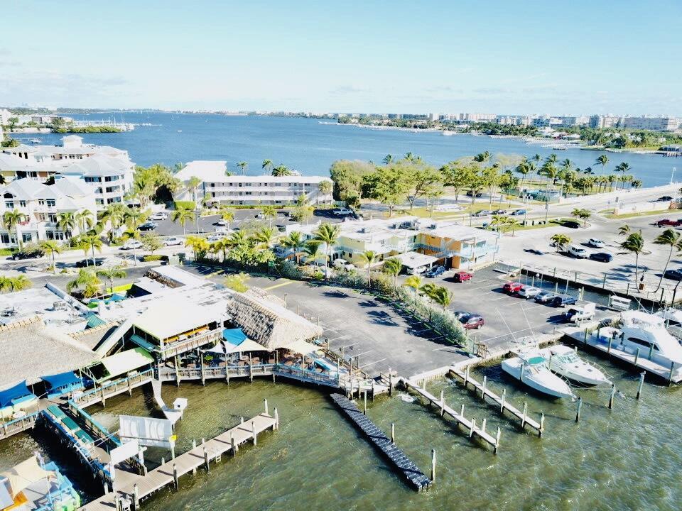 311 E Ocean #201, Lantana FL 33462