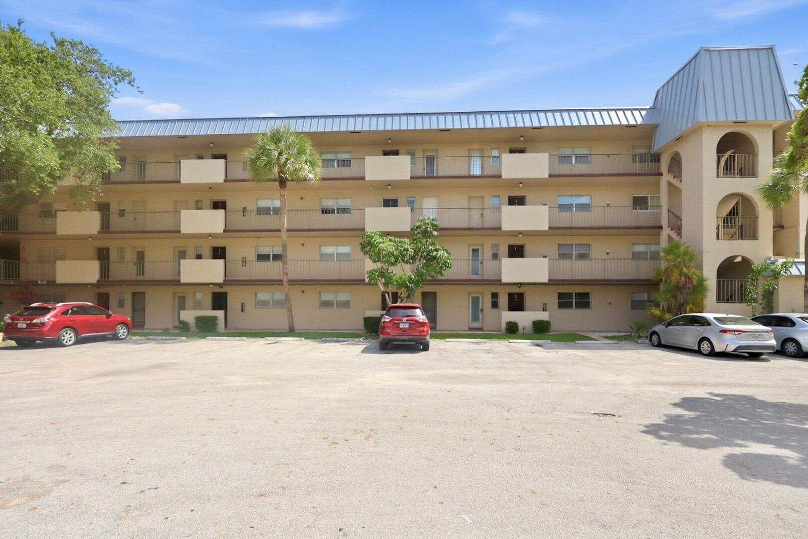 6301 N Falls Circle #111, Lauderhill FL 33319