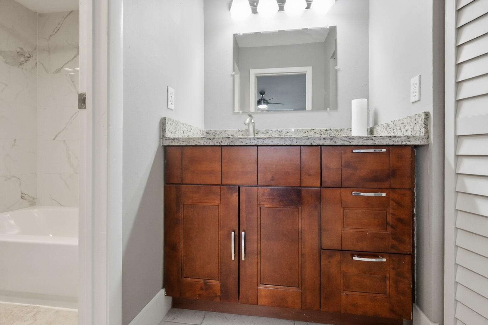 6301 N Falls Circle #111, Lauderhill FL 33319