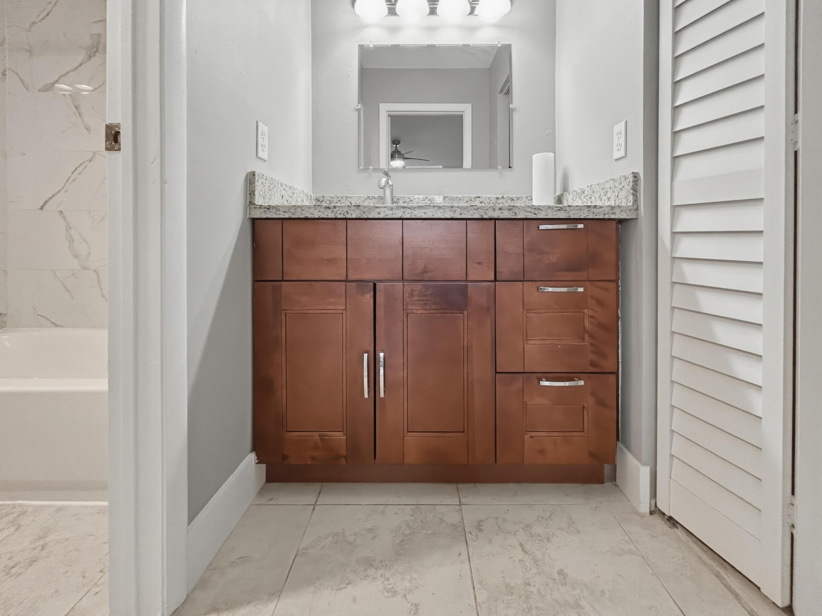 6301 N Falls Circle #111, Lauderhill FL 33319