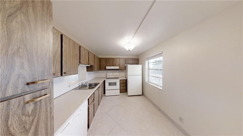 101 SE 3rd #301, Dania Beach FL 33004