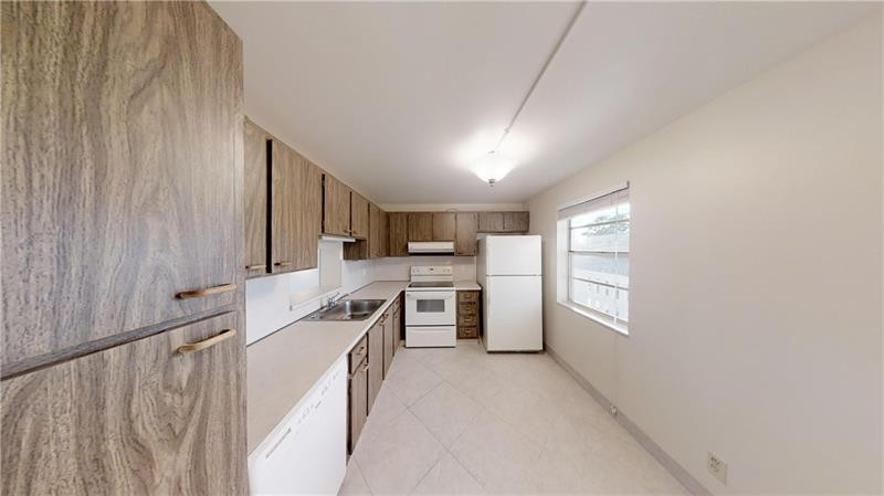 101 SE 3rd #301, Dania Beach FL 33004