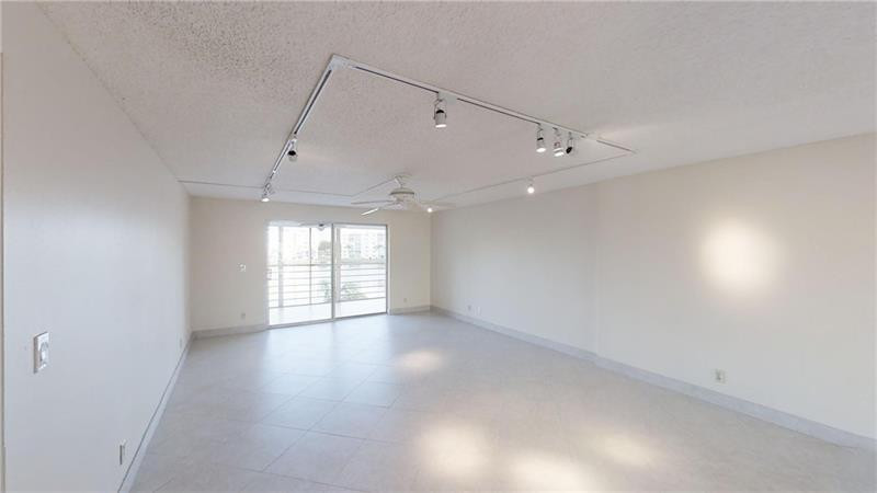 101 SE 3rd #301, Dania Beach FL 33004