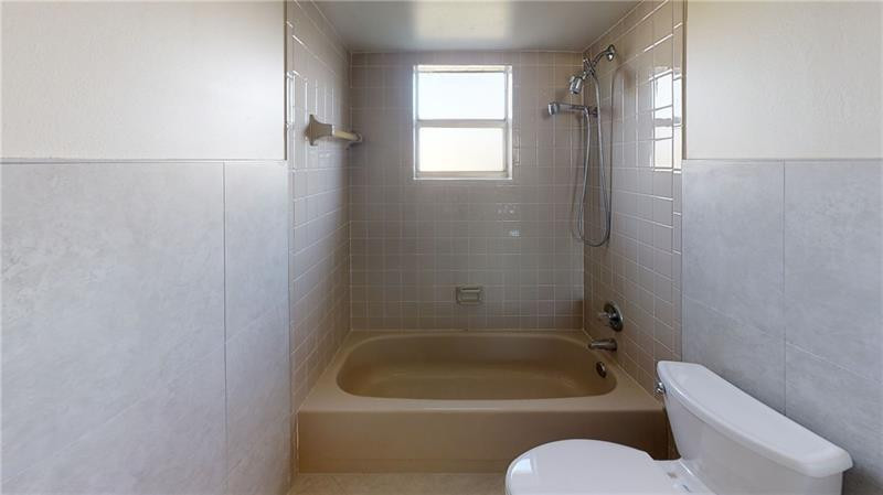 101 SE 3rd #301, Dania Beach FL 33004