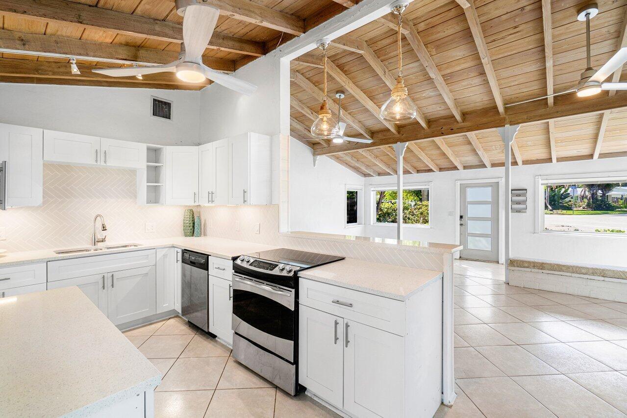 139 Prospect, Lantana FL 33462