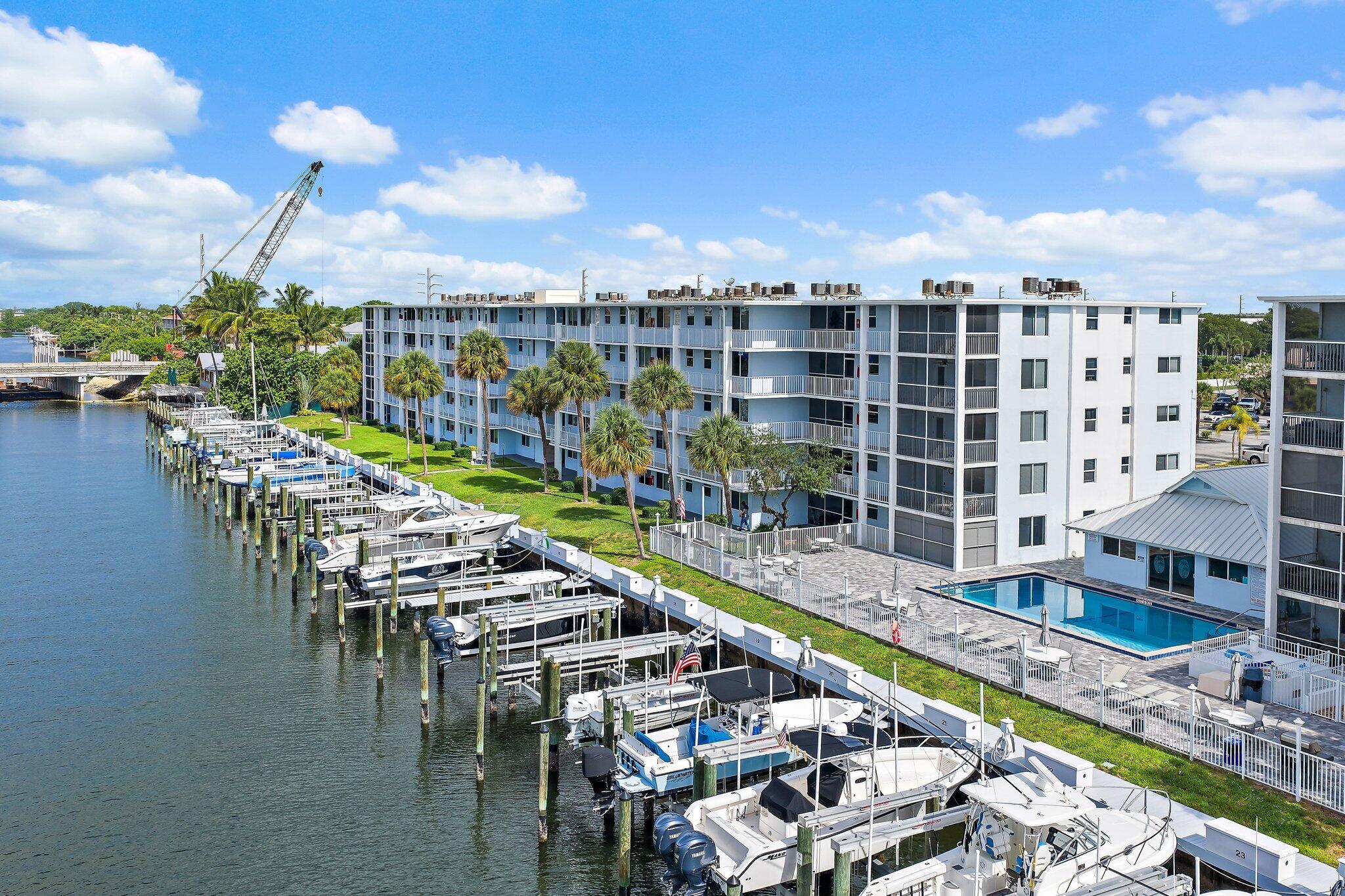 108 Paradise Harbour #314, North Palm Beach FL 33408