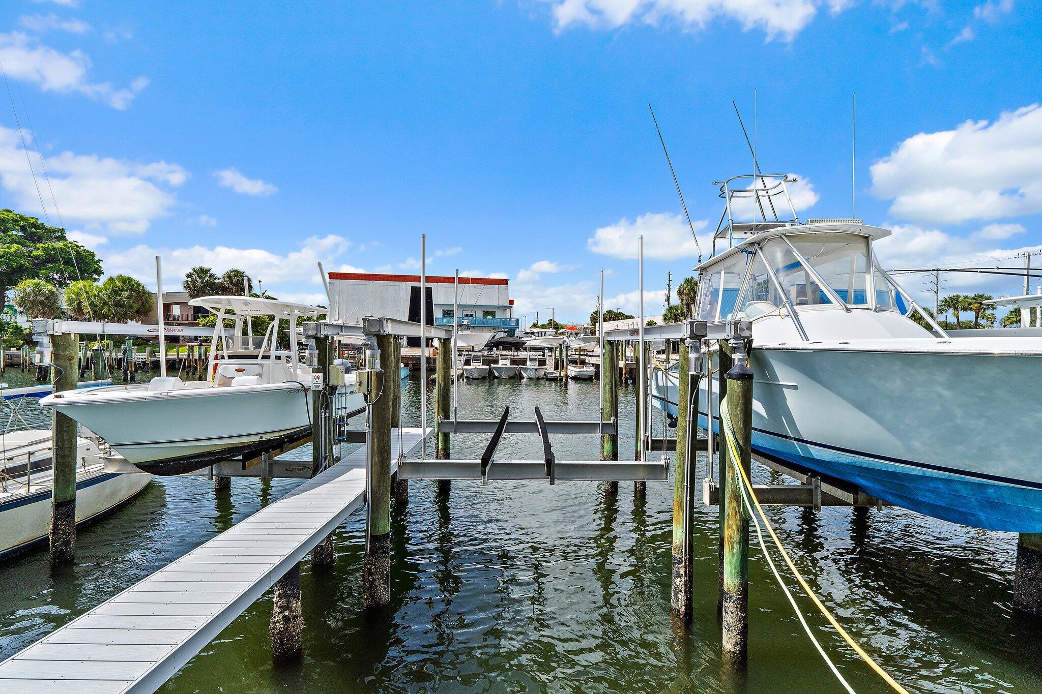 108 Paradise Harbour #314, North Palm Beach FL 33408