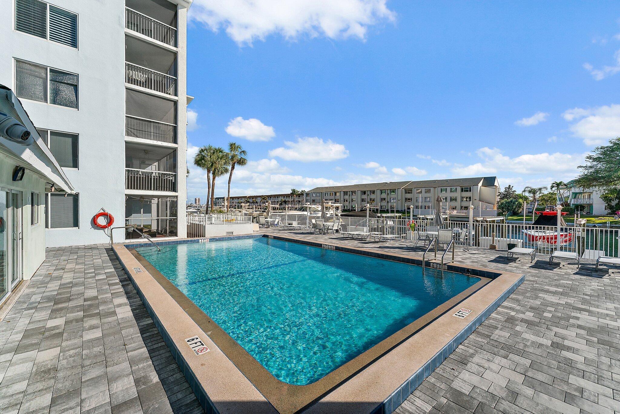 108 Paradise Harbour #314, North Palm Beach FL 33408