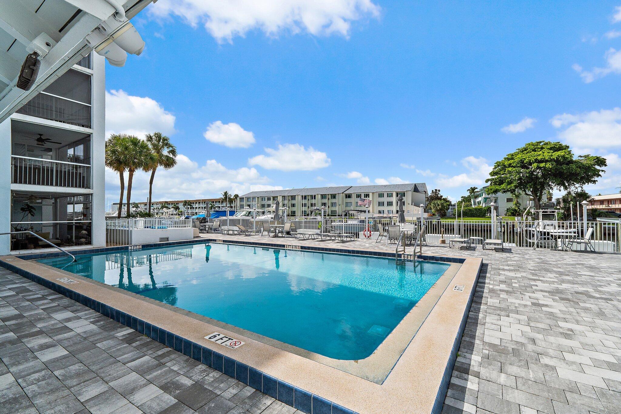 108 Paradise Harbour #314, North Palm Beach FL 33408