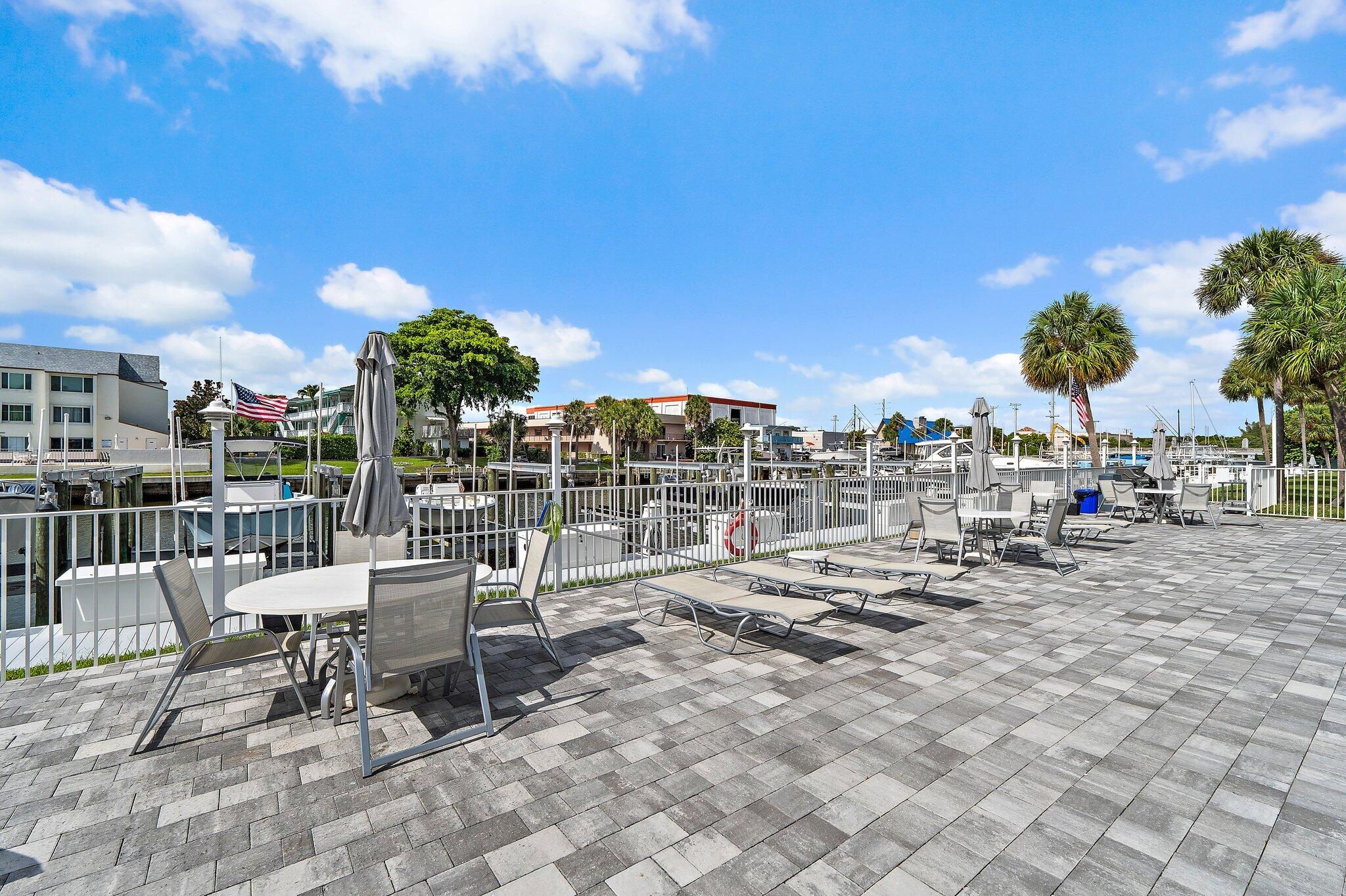 108 Paradise Harbour #314, North Palm Beach FL 33408