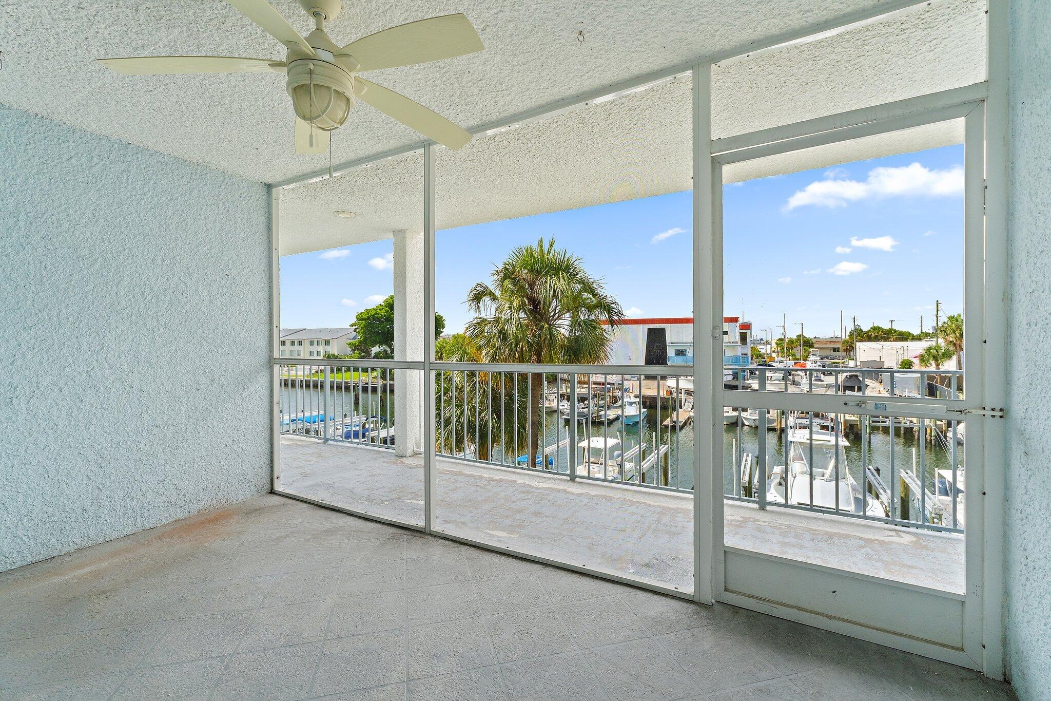 108 Paradise Harbour #314, North Palm Beach FL 33408