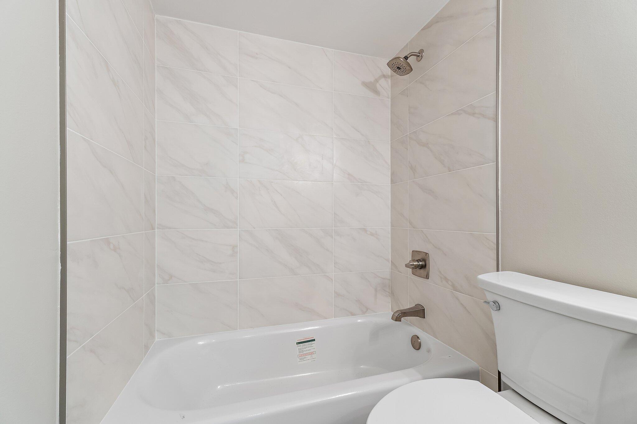 108 Paradise Harbour #314, North Palm Beach FL 33408