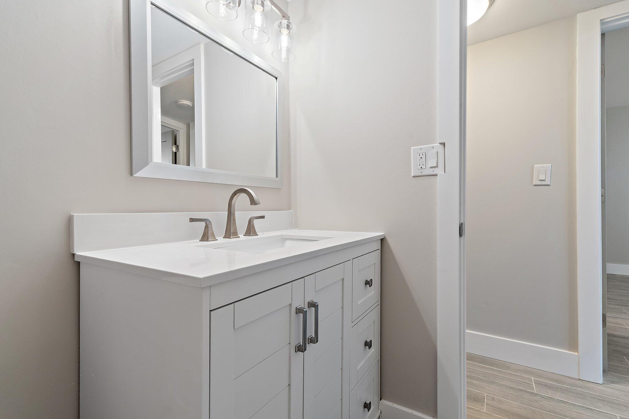 108 Paradise Harbour #314, North Palm Beach FL 33408