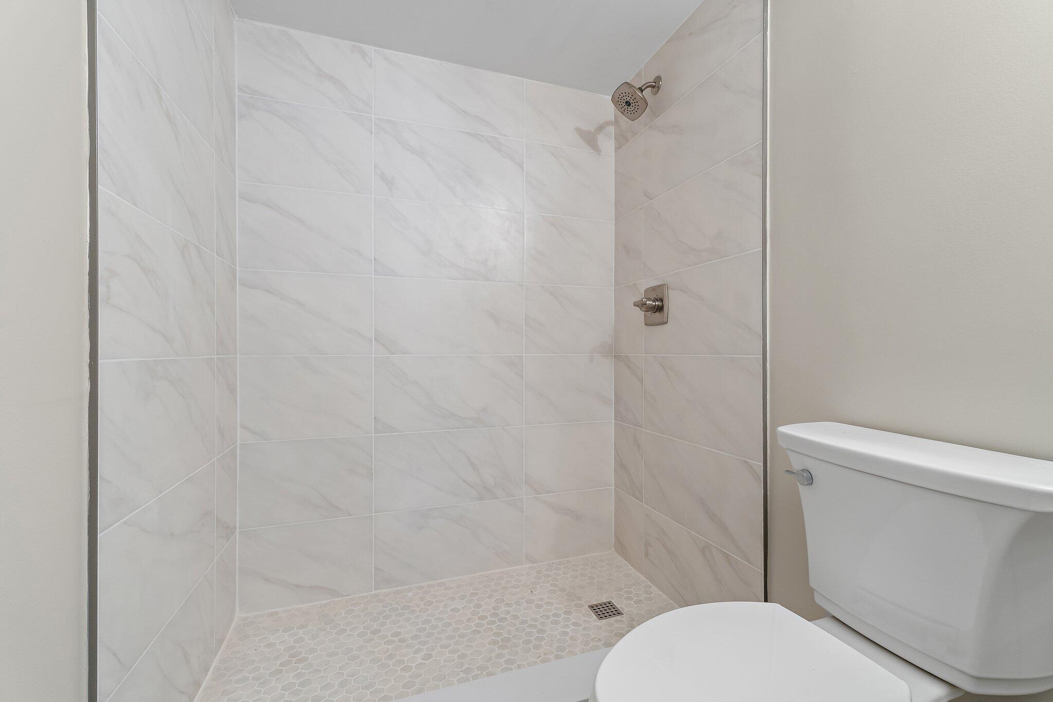 108 Paradise Harbour #314, North Palm Beach FL 33408