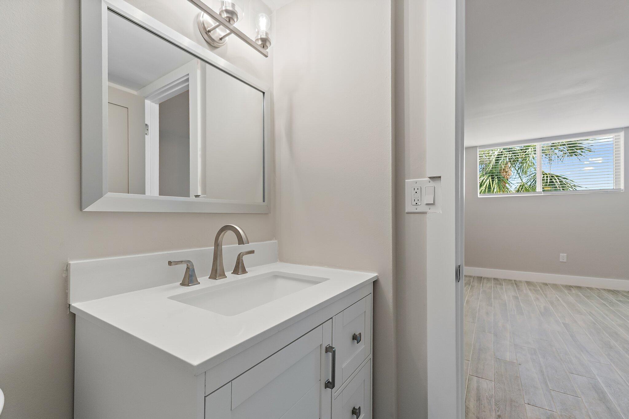 108 Paradise Harbour #314, North Palm Beach FL 33408
