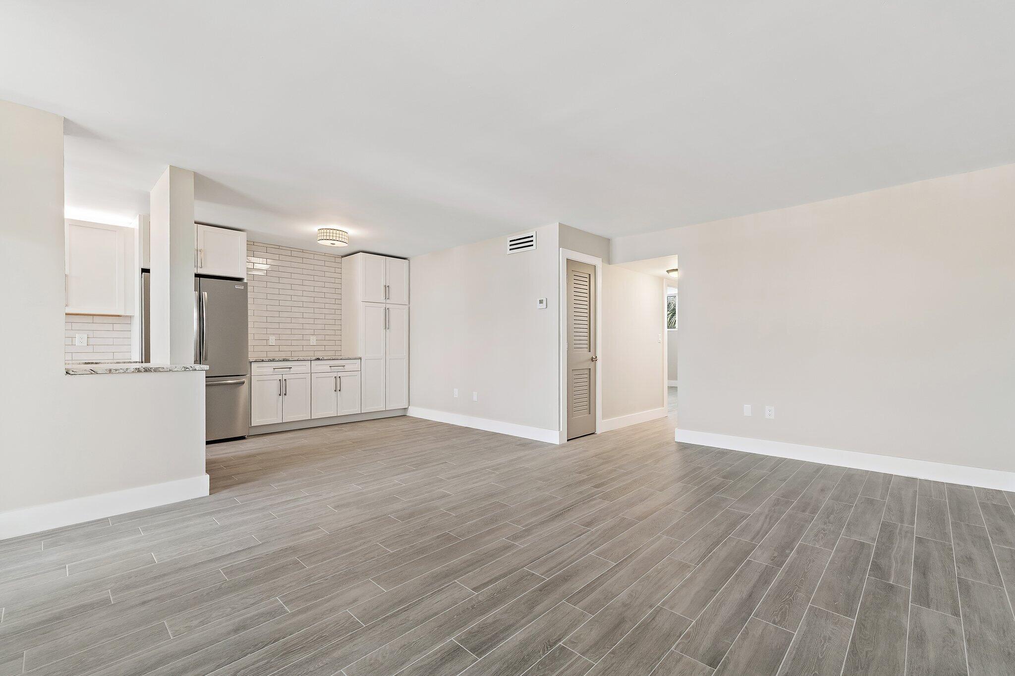 108 Paradise Harbour #314, North Palm Beach FL 33408