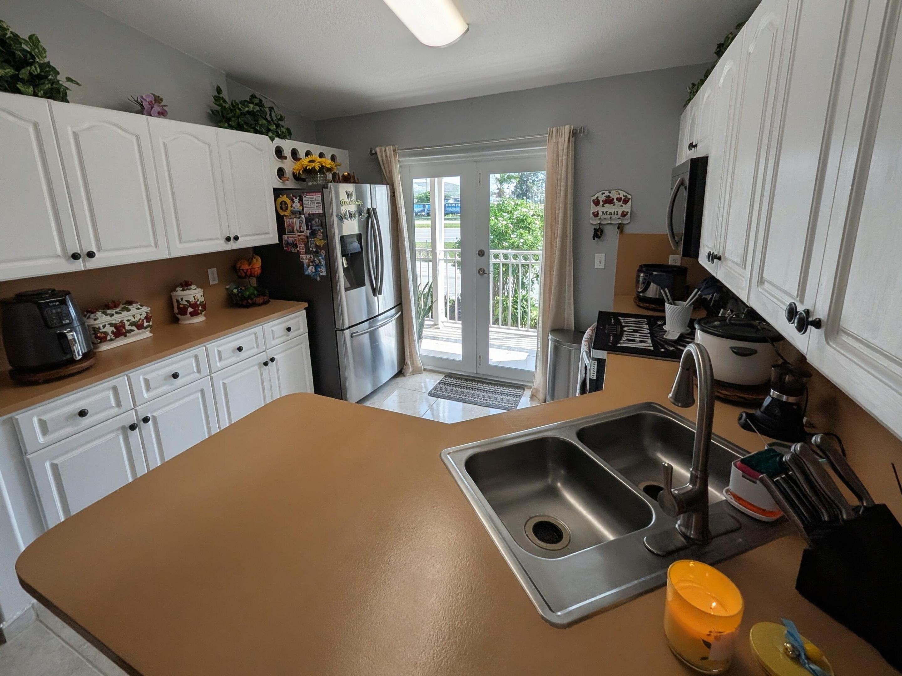 10903 W Okeechobee #201, Hialeah FL 33018