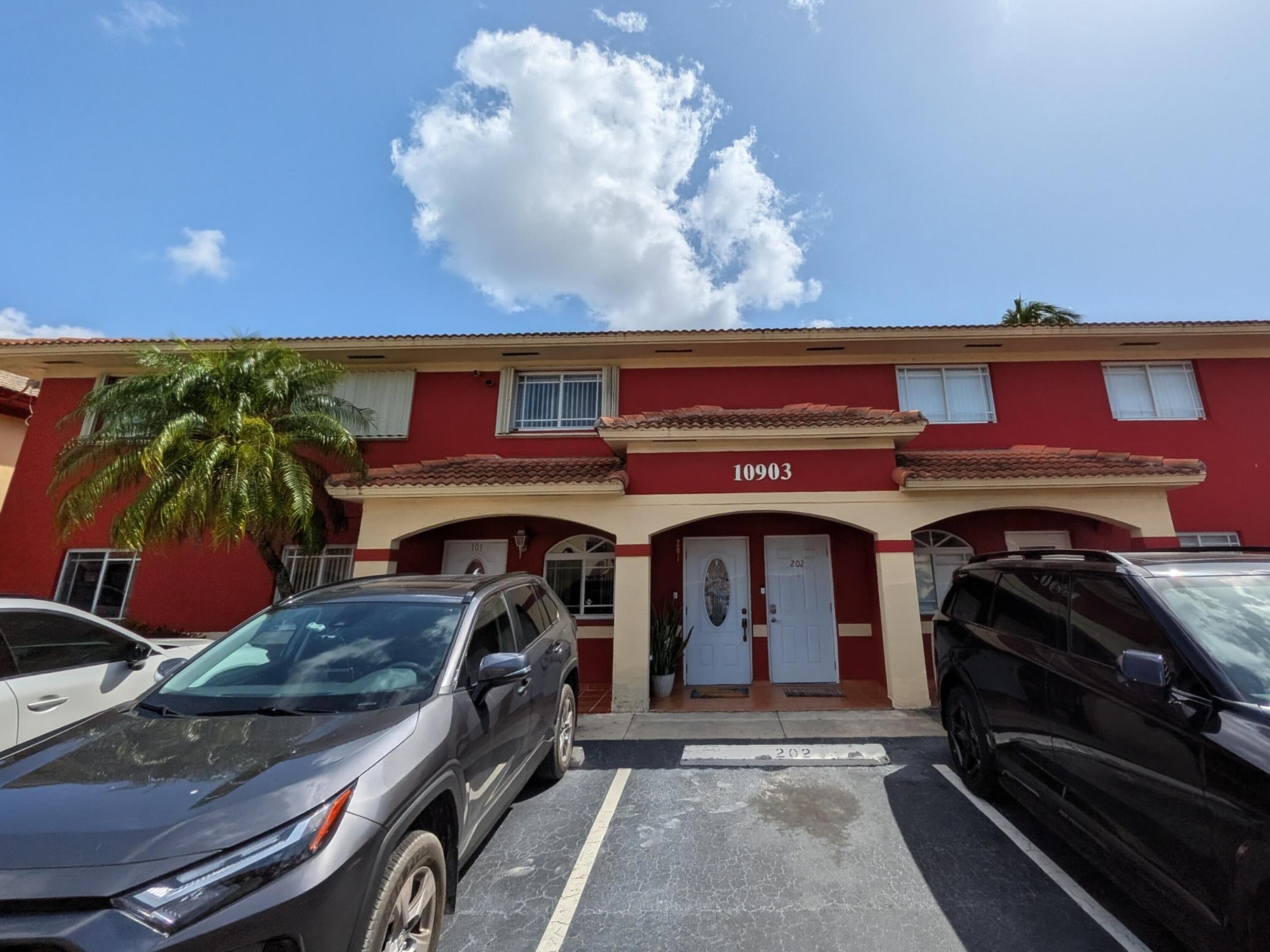 10903 W Okeechobee #201, Hialeah FL 33018