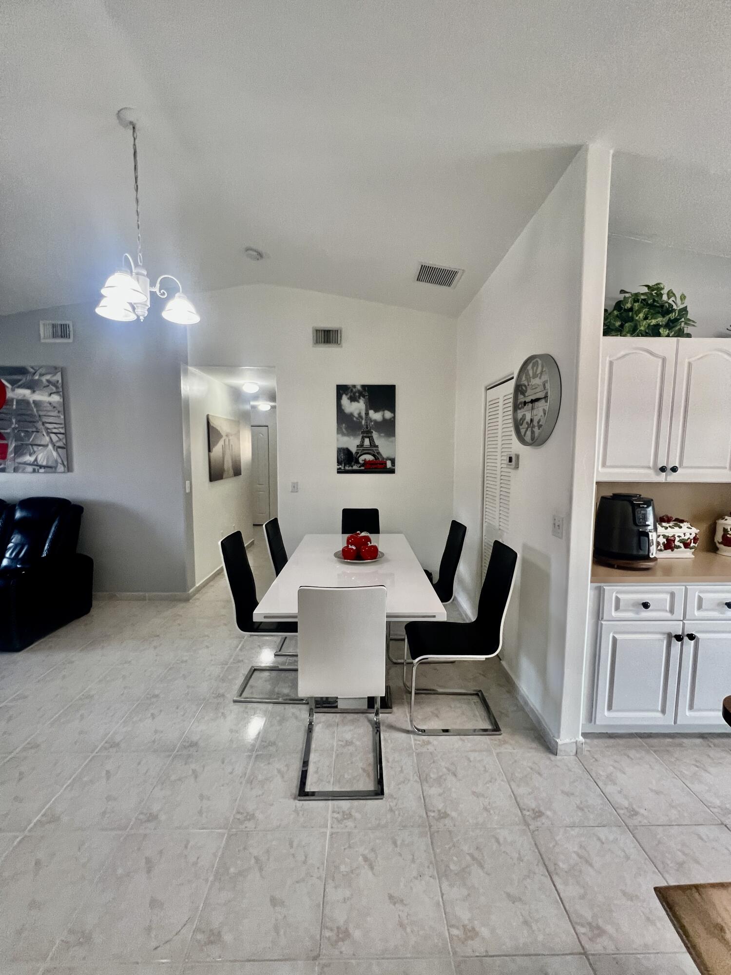 10903 W Okeechobee #201, Hialeah FL 33018