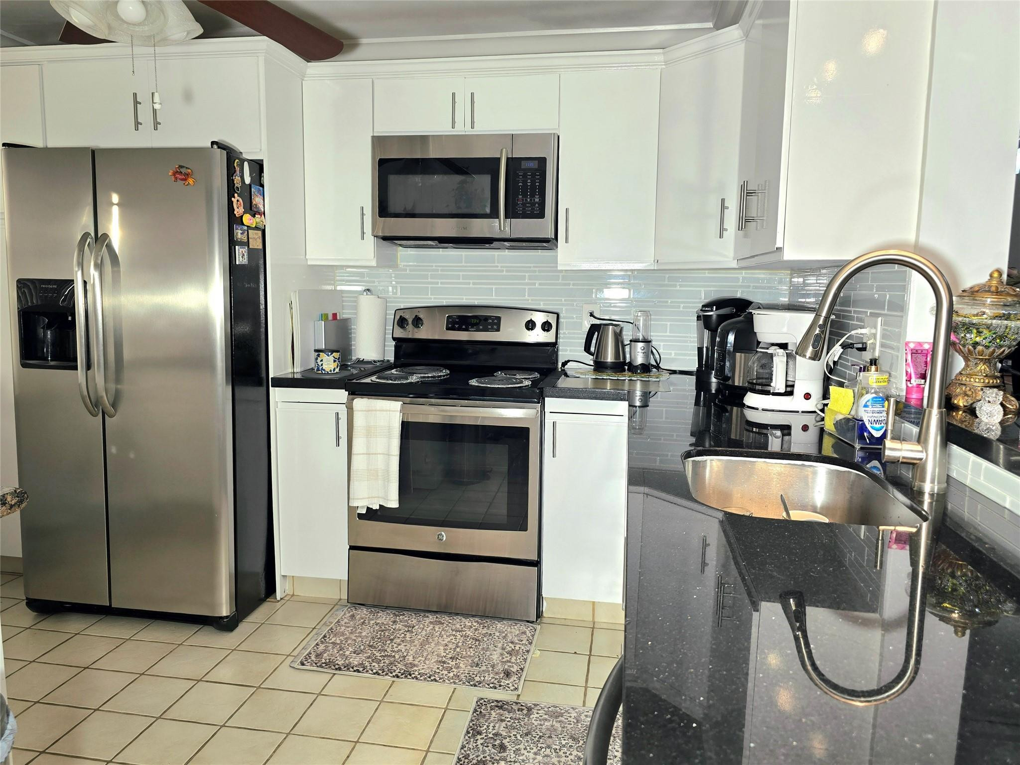 2002 Granada #K3, Coconut Creek FL 33066
