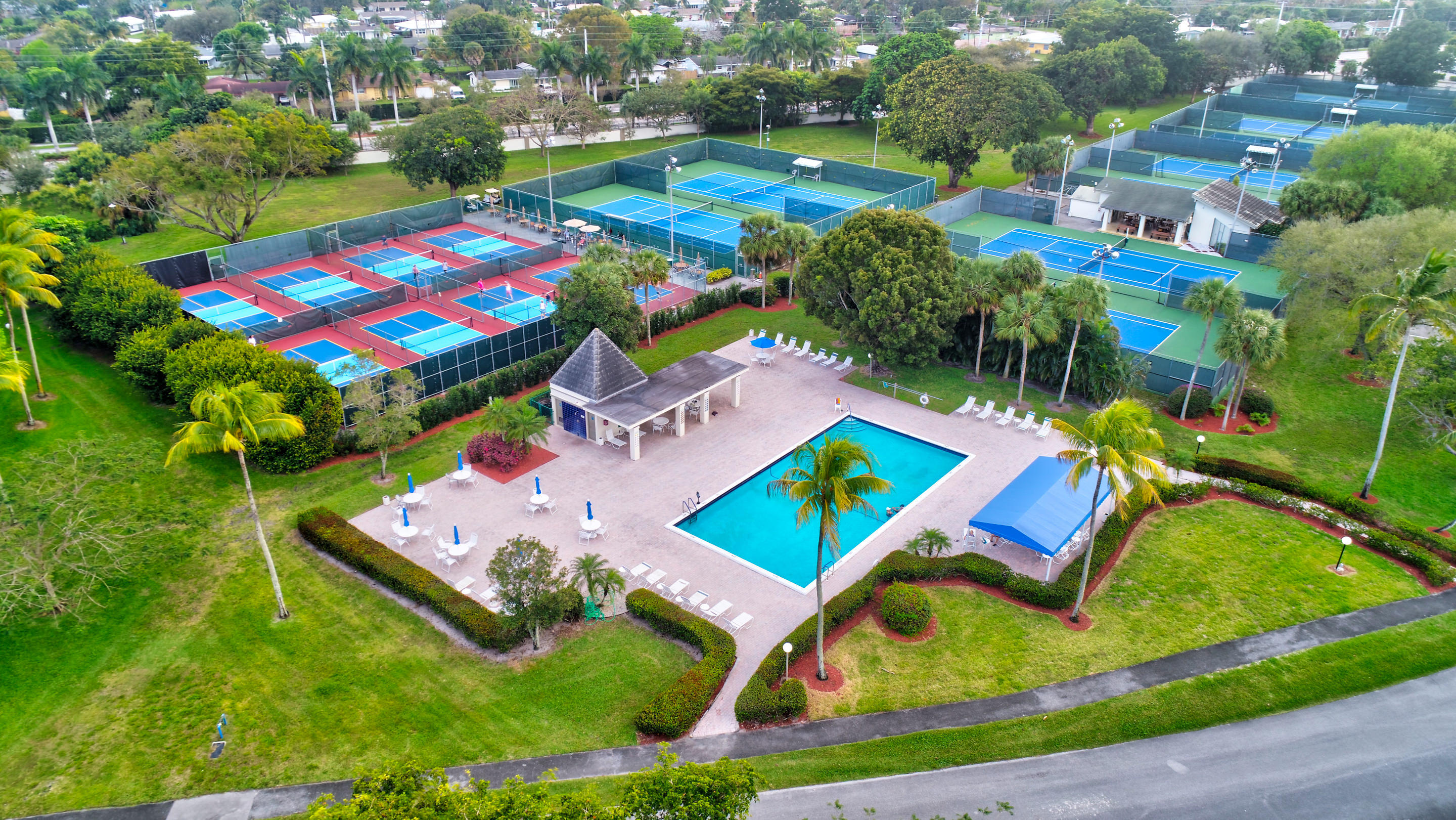 2002 Granada #K3, Coconut Creek FL 33066