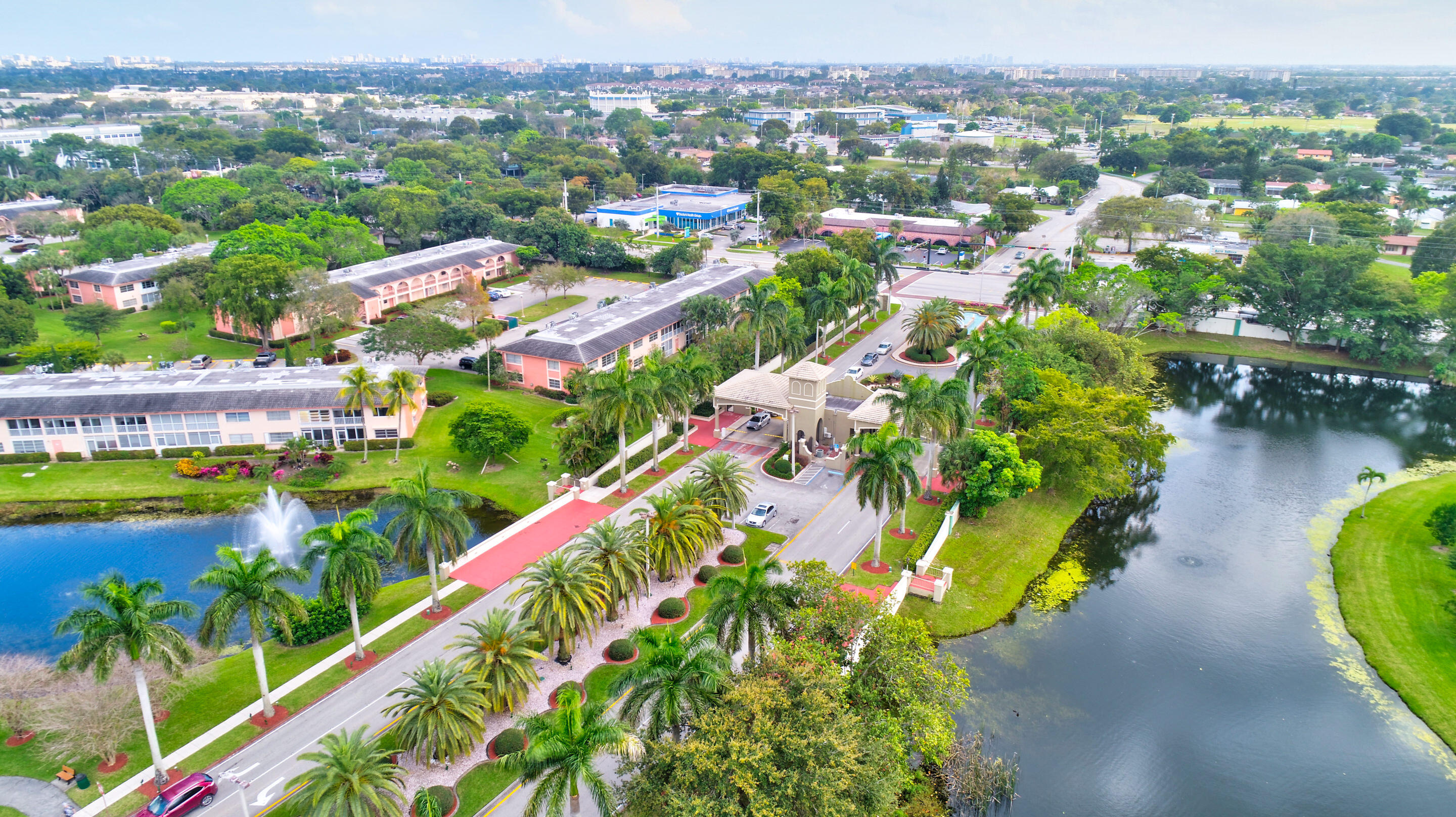 2002 Granada #K3, Coconut Creek FL 33066