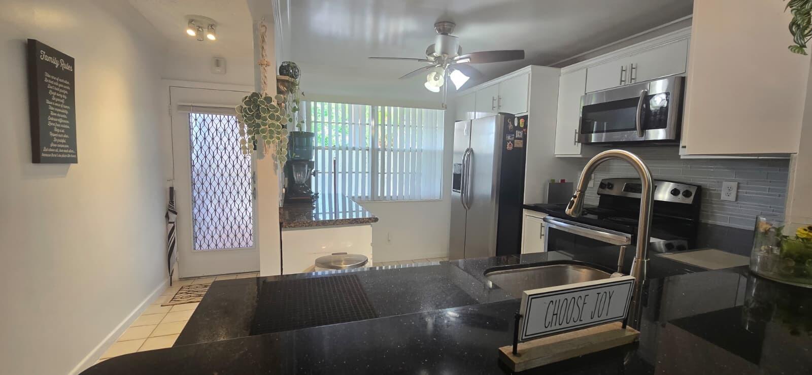 2002 Granada #K3, Coconut Creek FL 33066