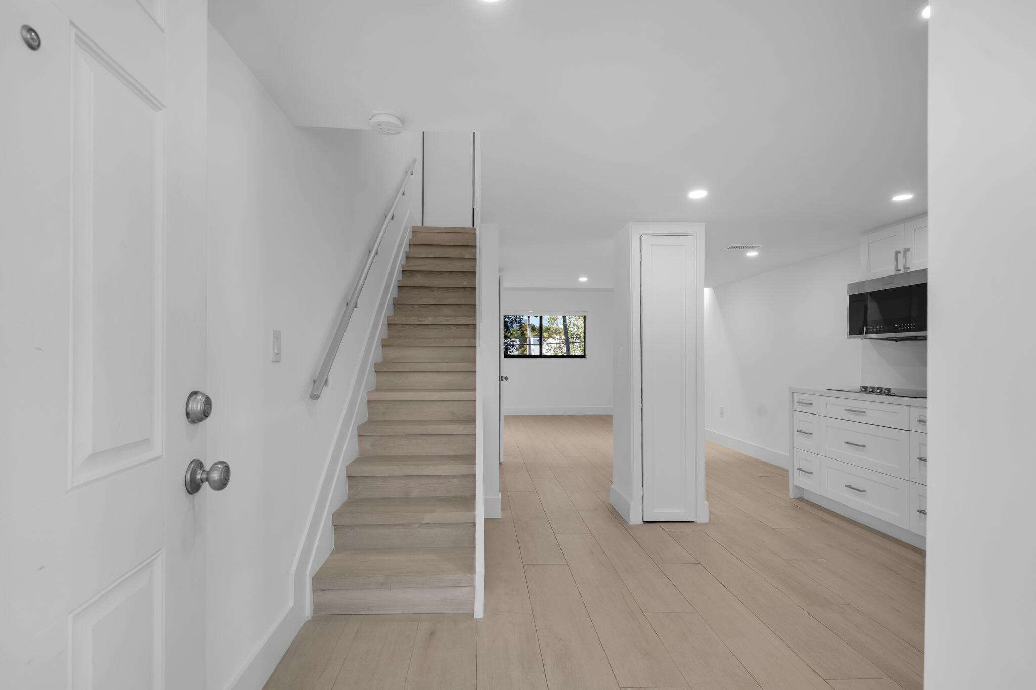 5750 Turin #206, Coral Gables FL 33146