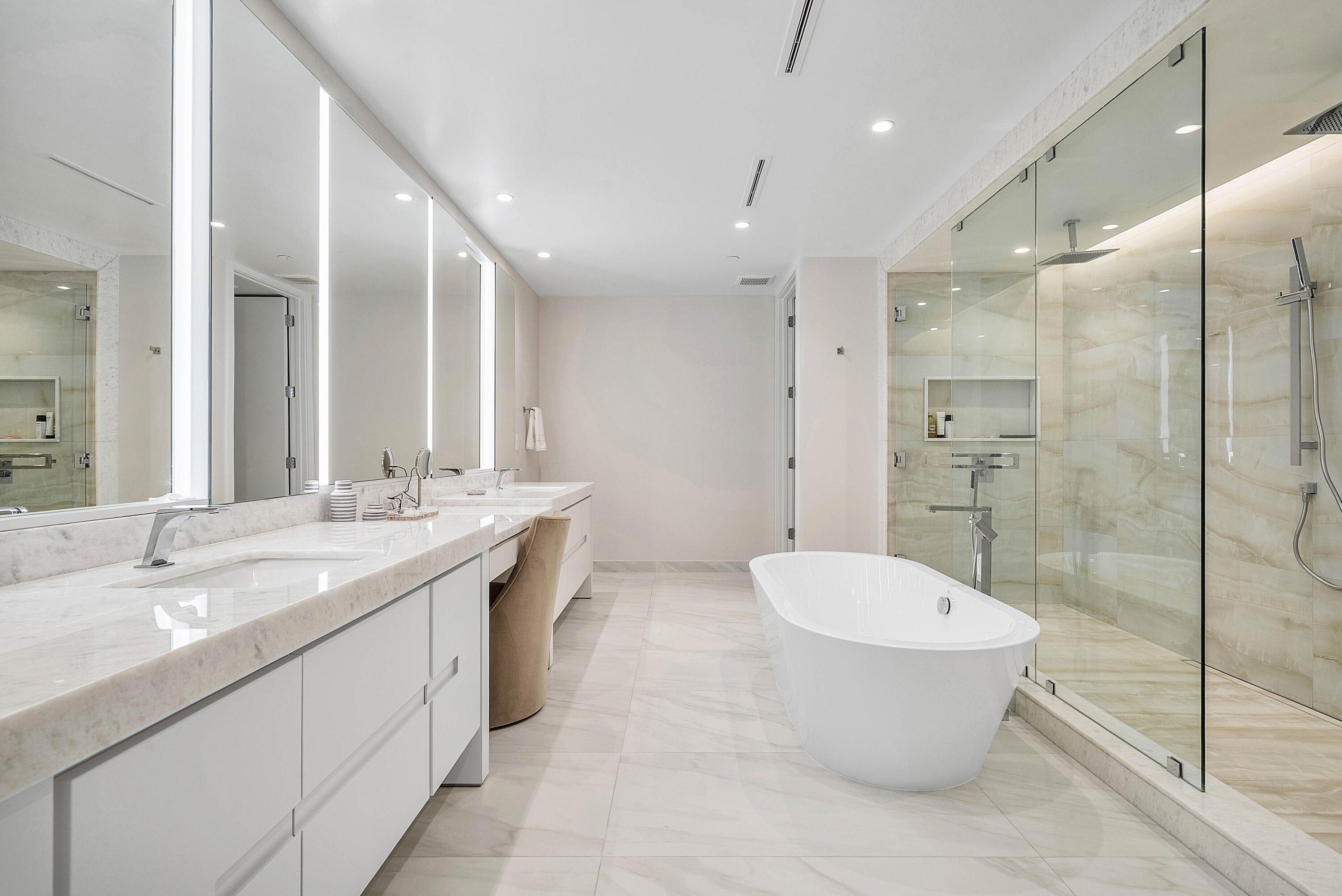 220 SE Mizner #205, Boca Raton FL 33432